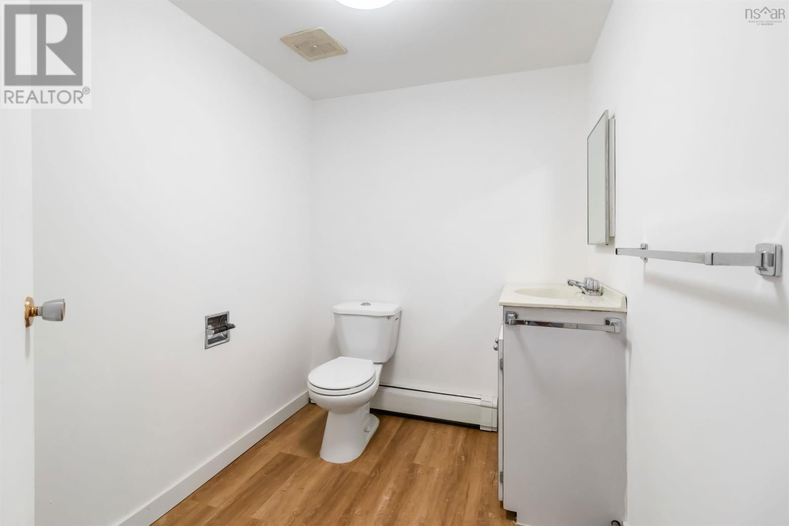 3 CODROY CRESCENT Image 37