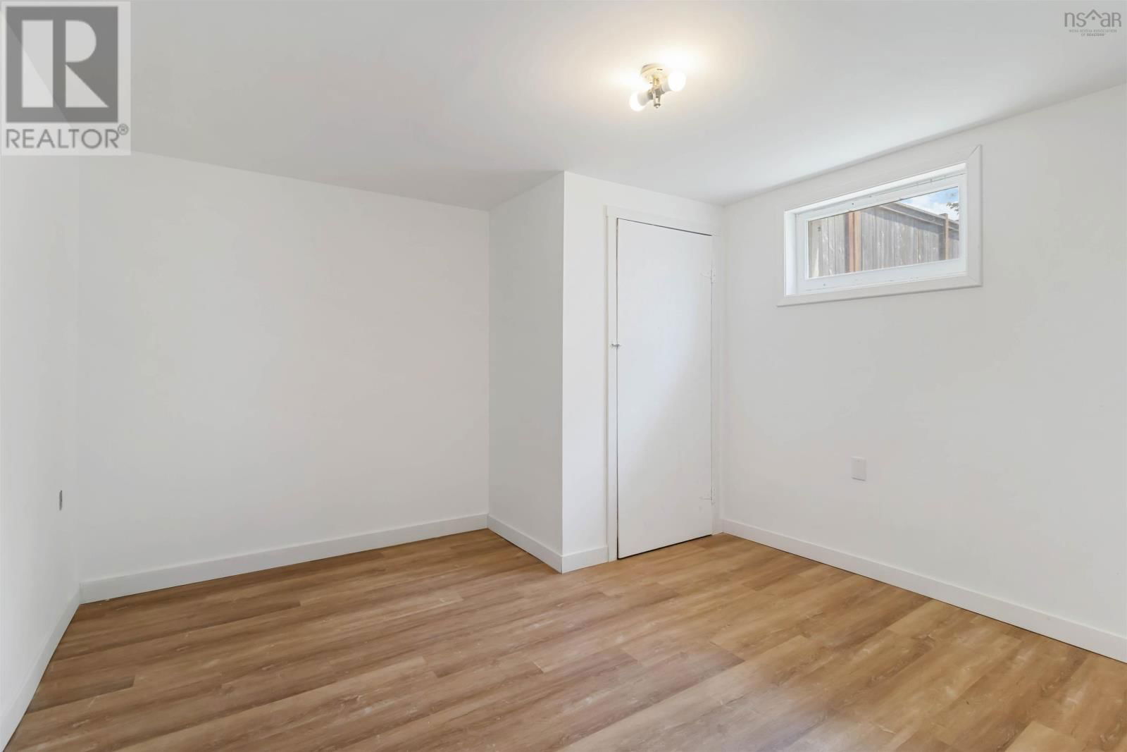 3 CODROY CRESCENT Image 38