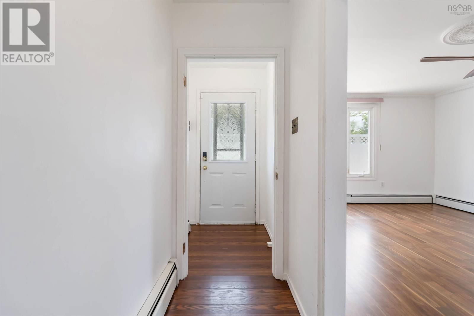 3 CODROY CRESCENT Image 4