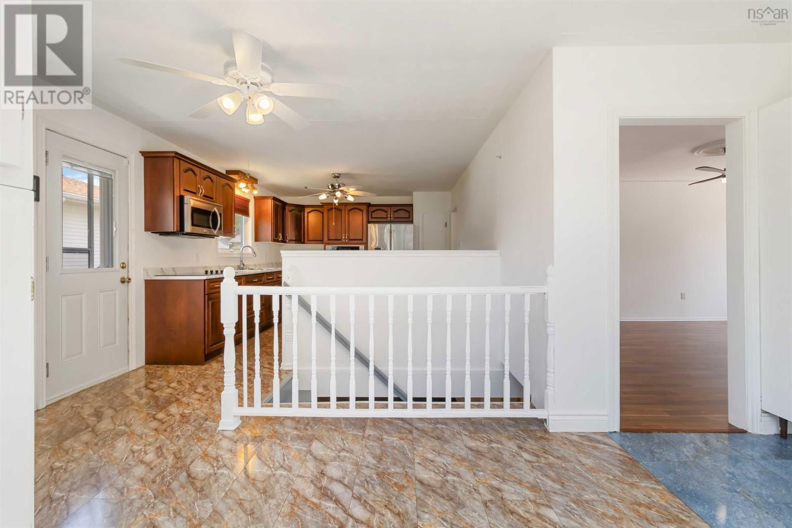 3 CODROY CRESCENT Image 8