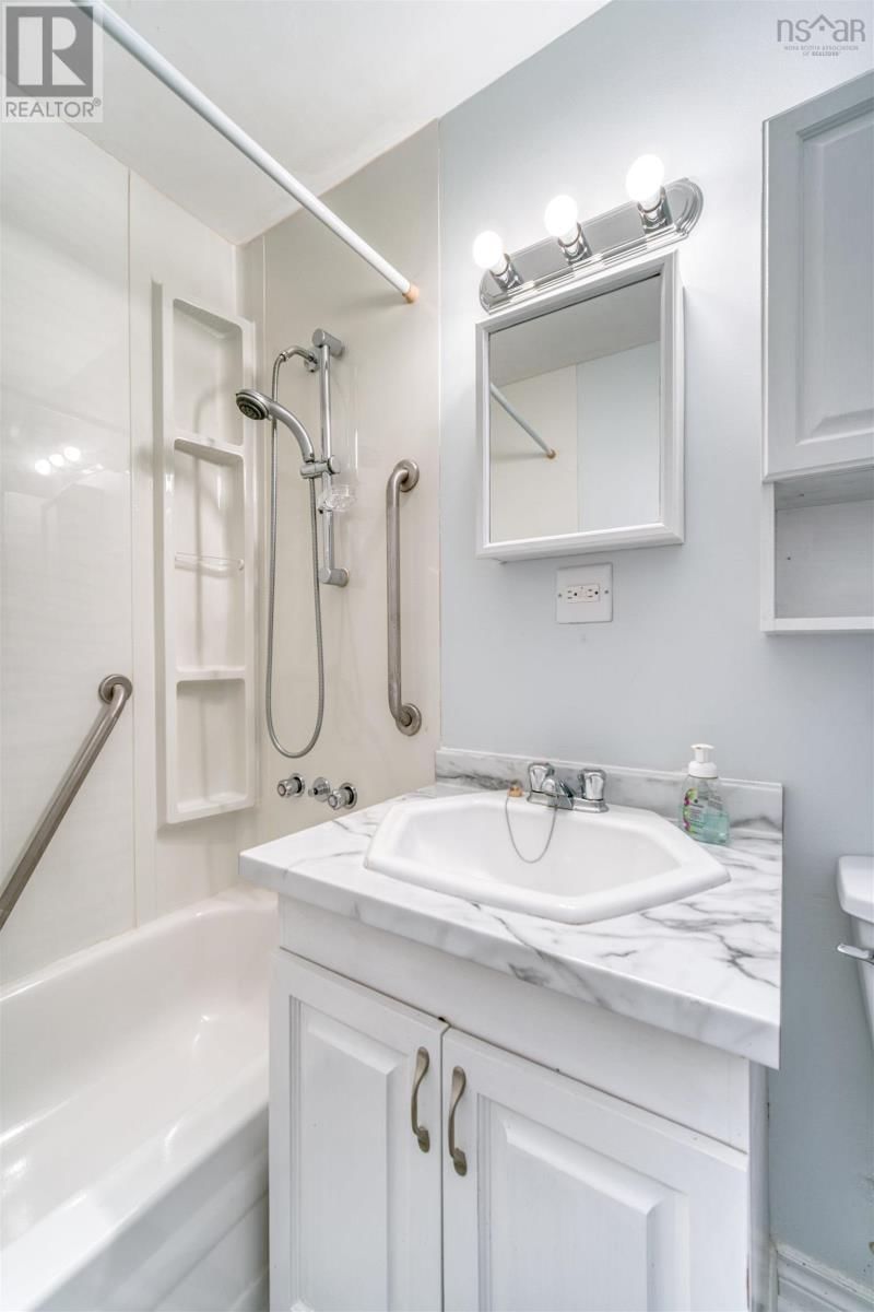 14 INVERARY DRIVE Image 16
