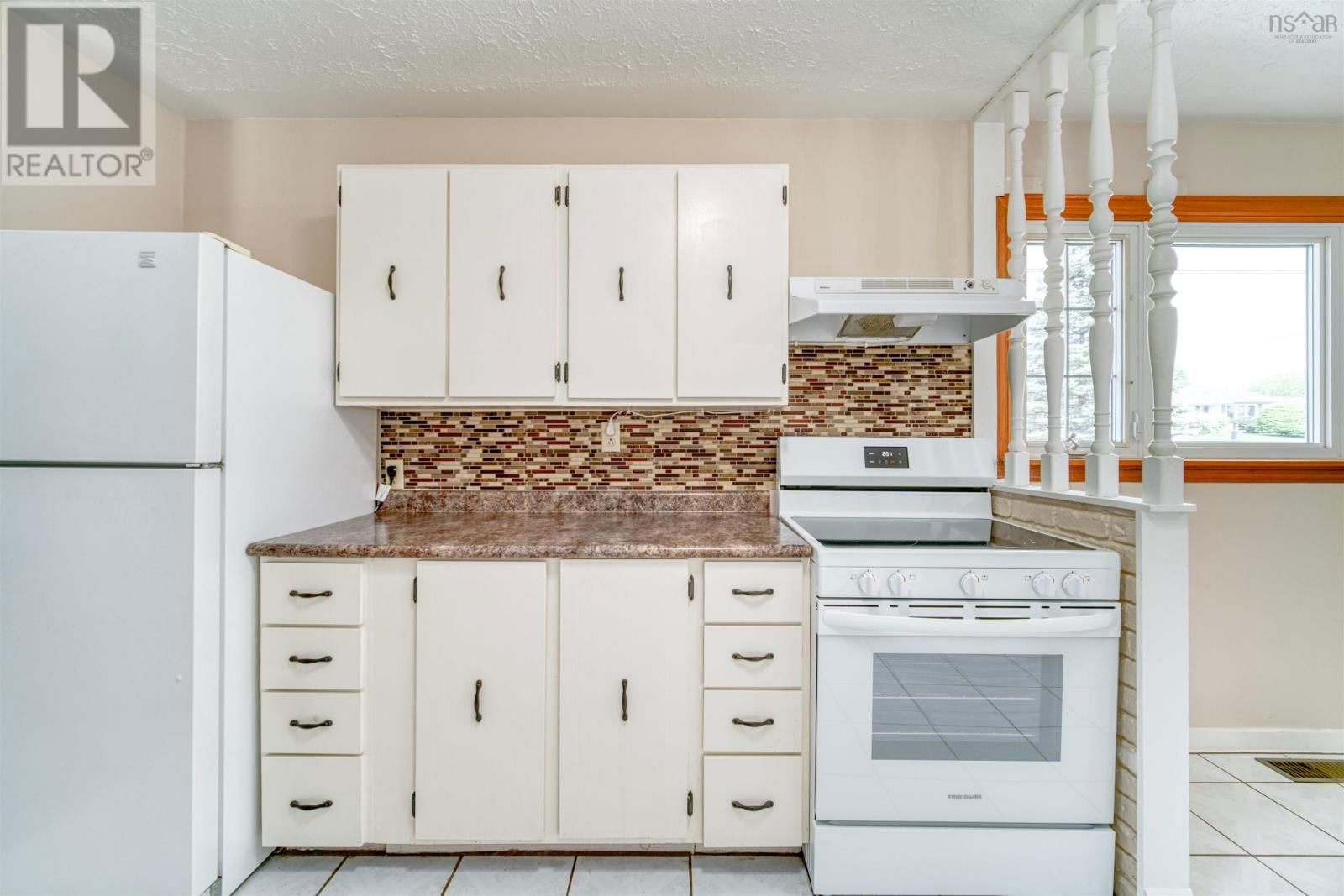 14 INVERARY DRIVE Image 26