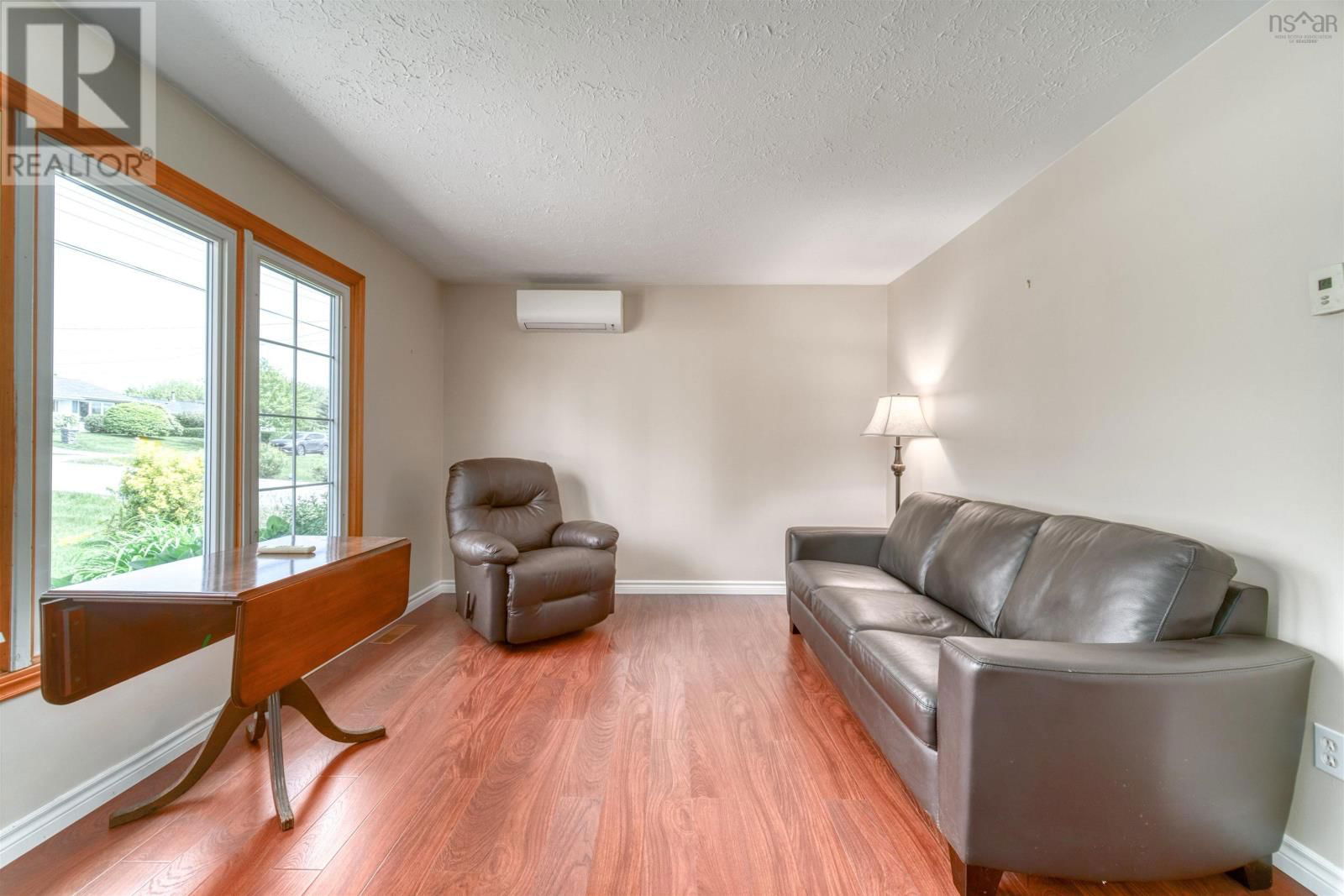 14 INVERARY DRIVE Image 3