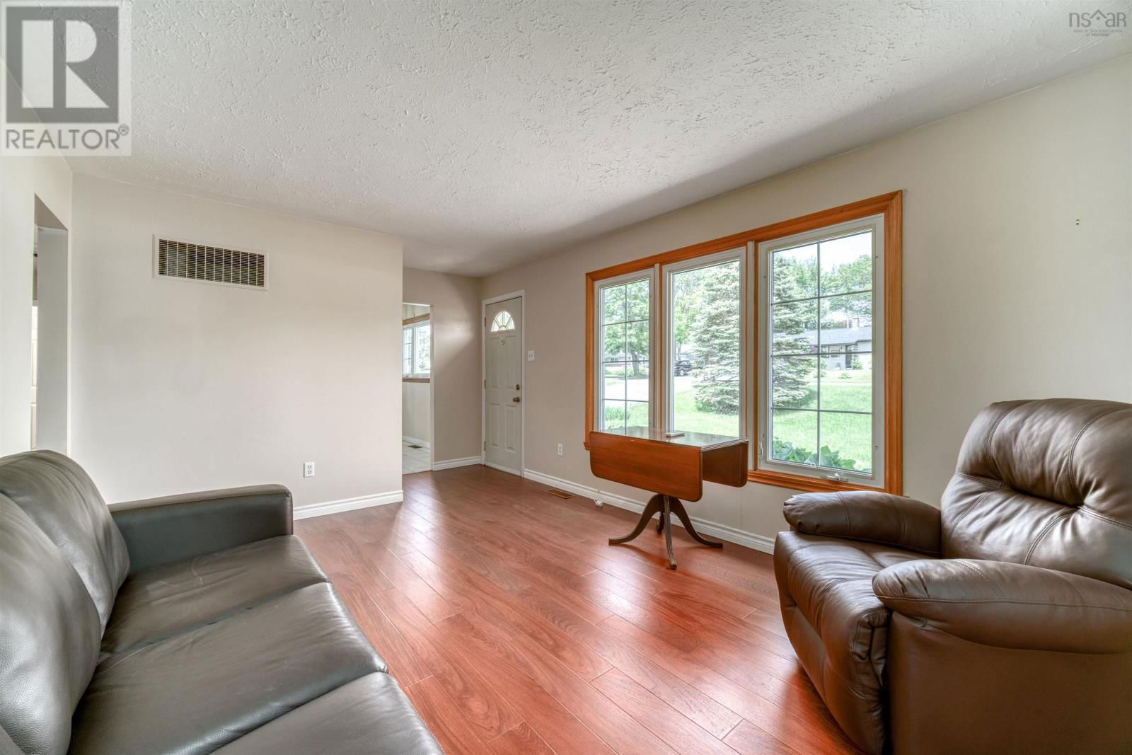 14 INVERARY DRIVE Image 5