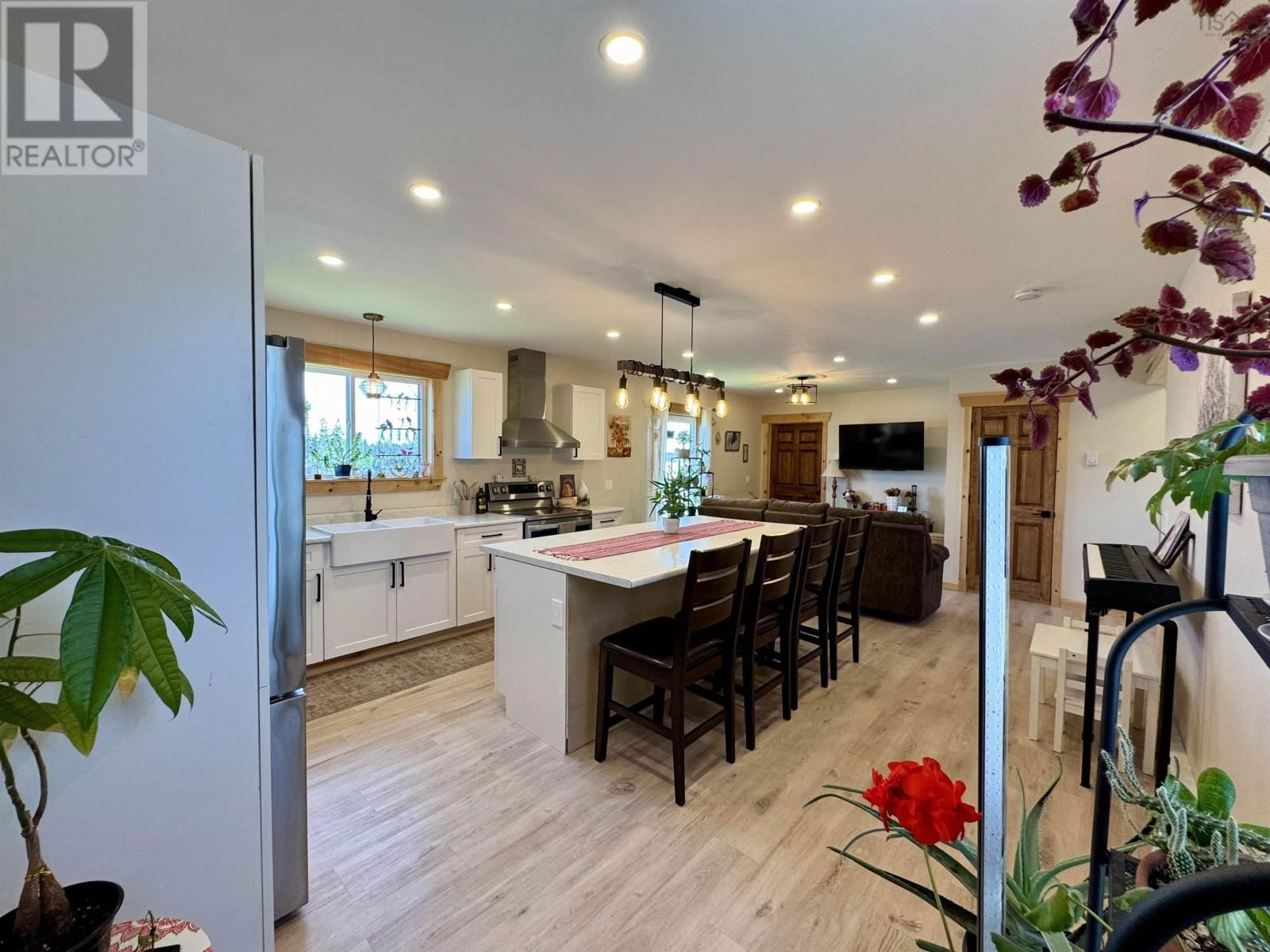 2683 HIGHWAY 320 Image 11