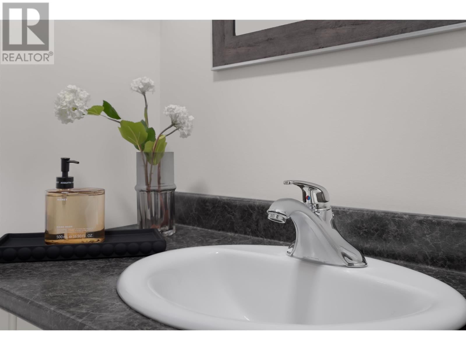 9M IMPERIAL STREET Image 17