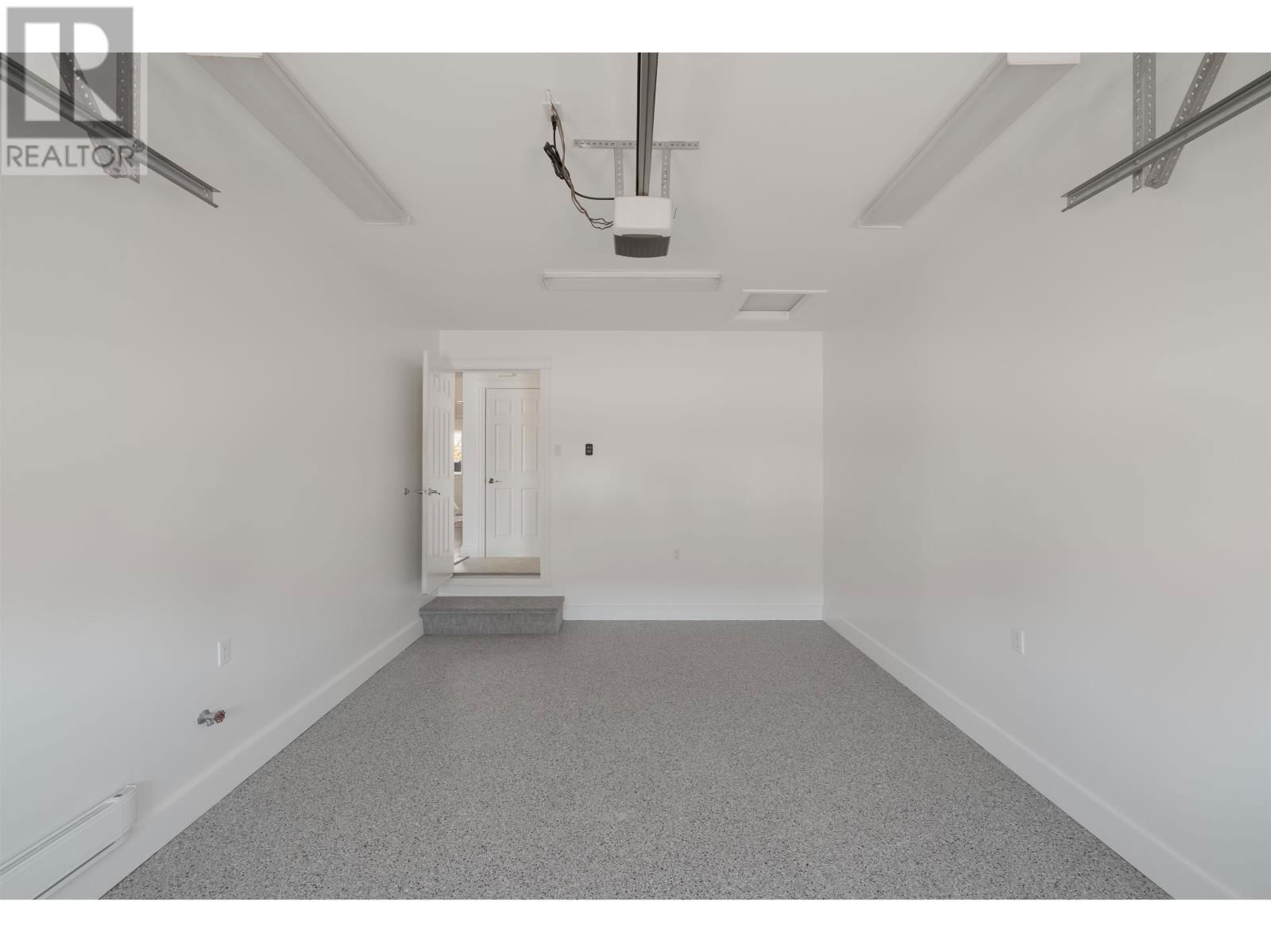 9M IMPERIAL STREET Image 25