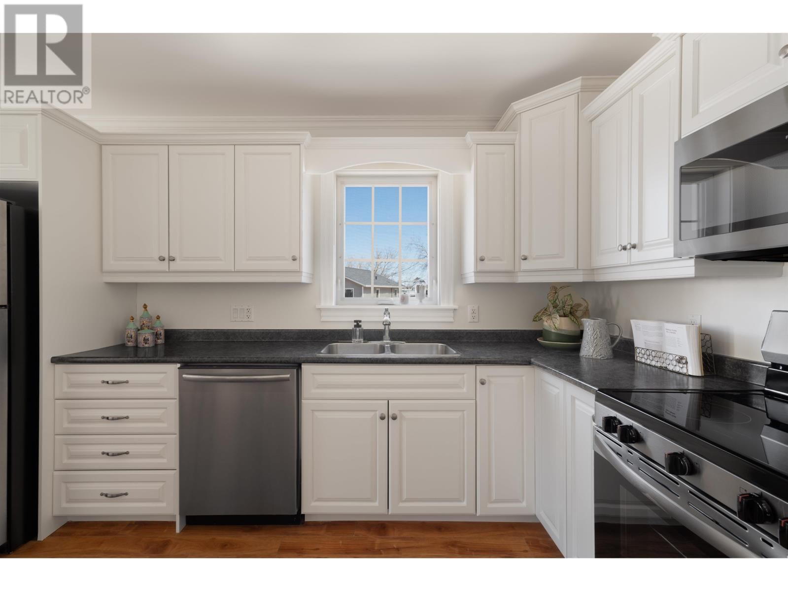 9M IMPERIAL STREET Image 5