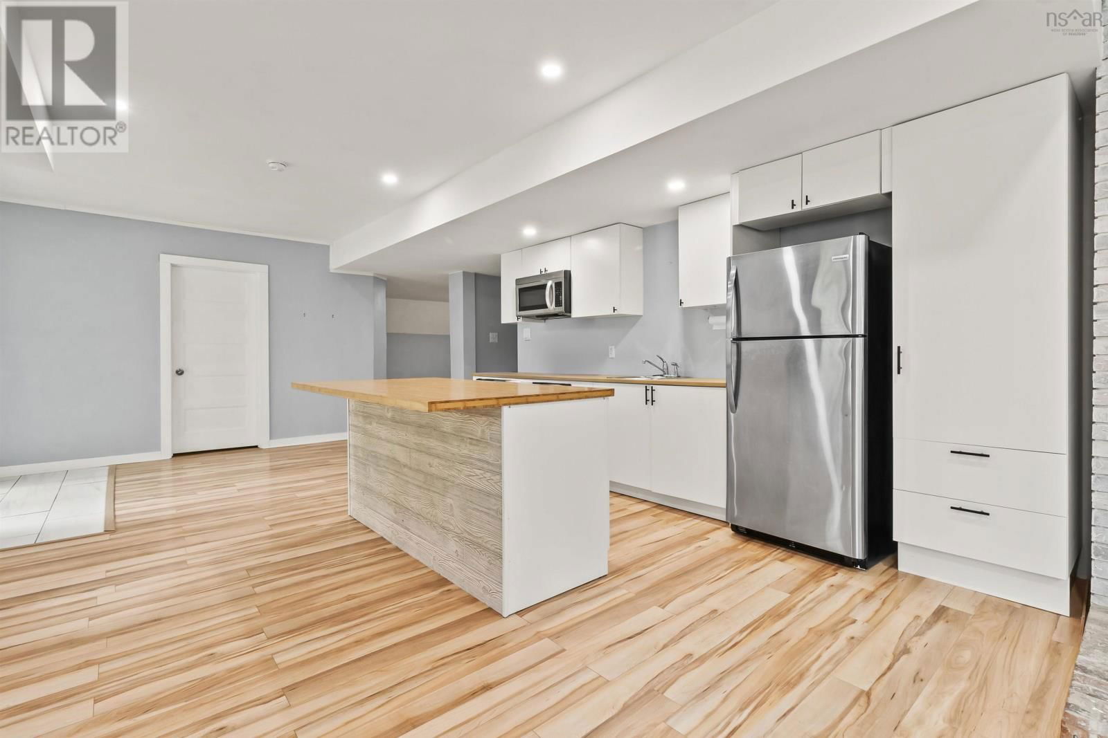 15 BEECH HILL DRIVE Image 38