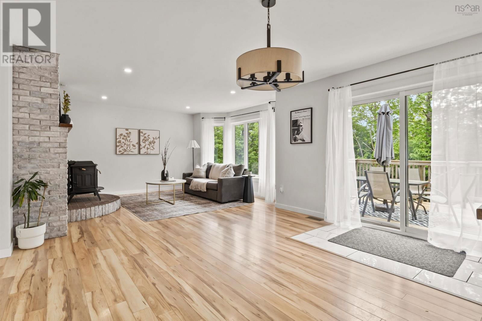 15 BEECH HILL DRIVE Image 9