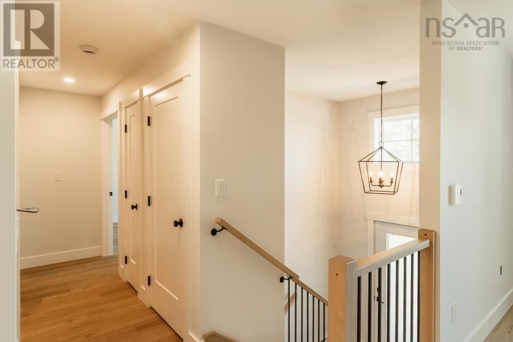 1112 HIGHWAY 1 Image 12