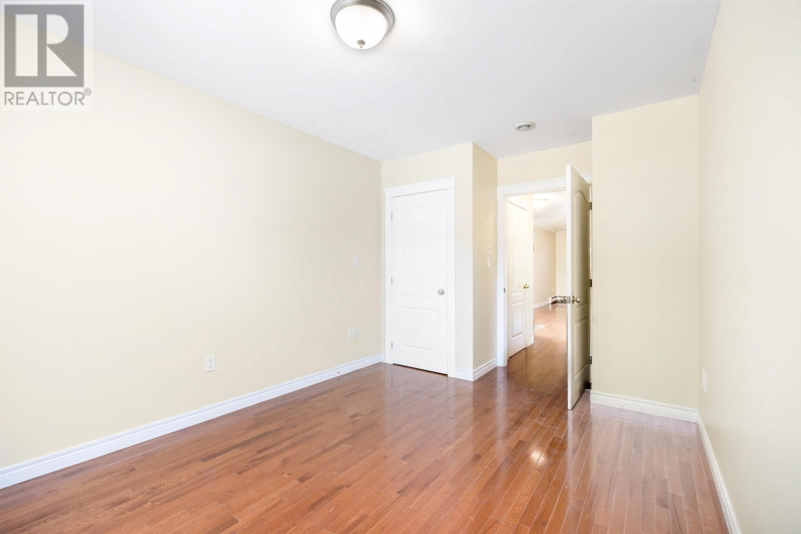 1A 6 HARLEY STREET Image 14