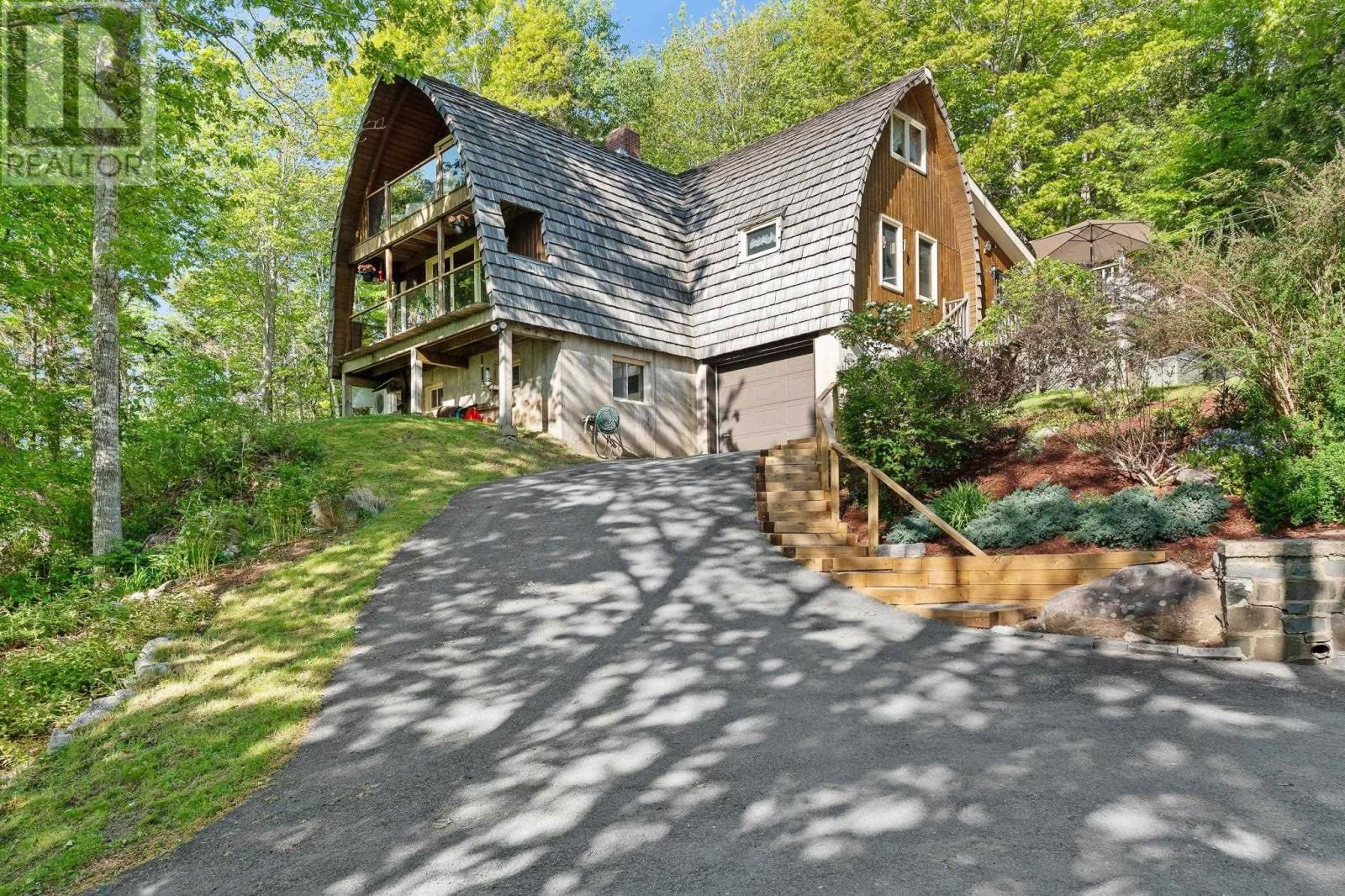412 LOCKVIEW ROAD Image 1