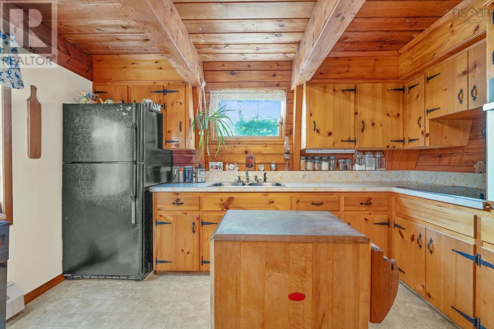 412 LOCKVIEW ROAD Image 11