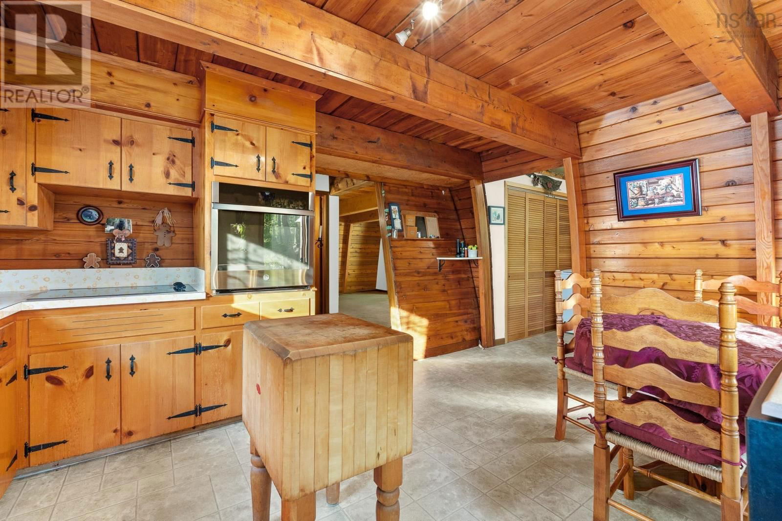 412 LOCKVIEW ROAD Image 12