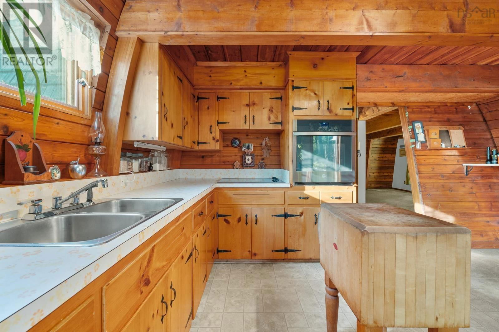 412 LOCKVIEW ROAD Image 13