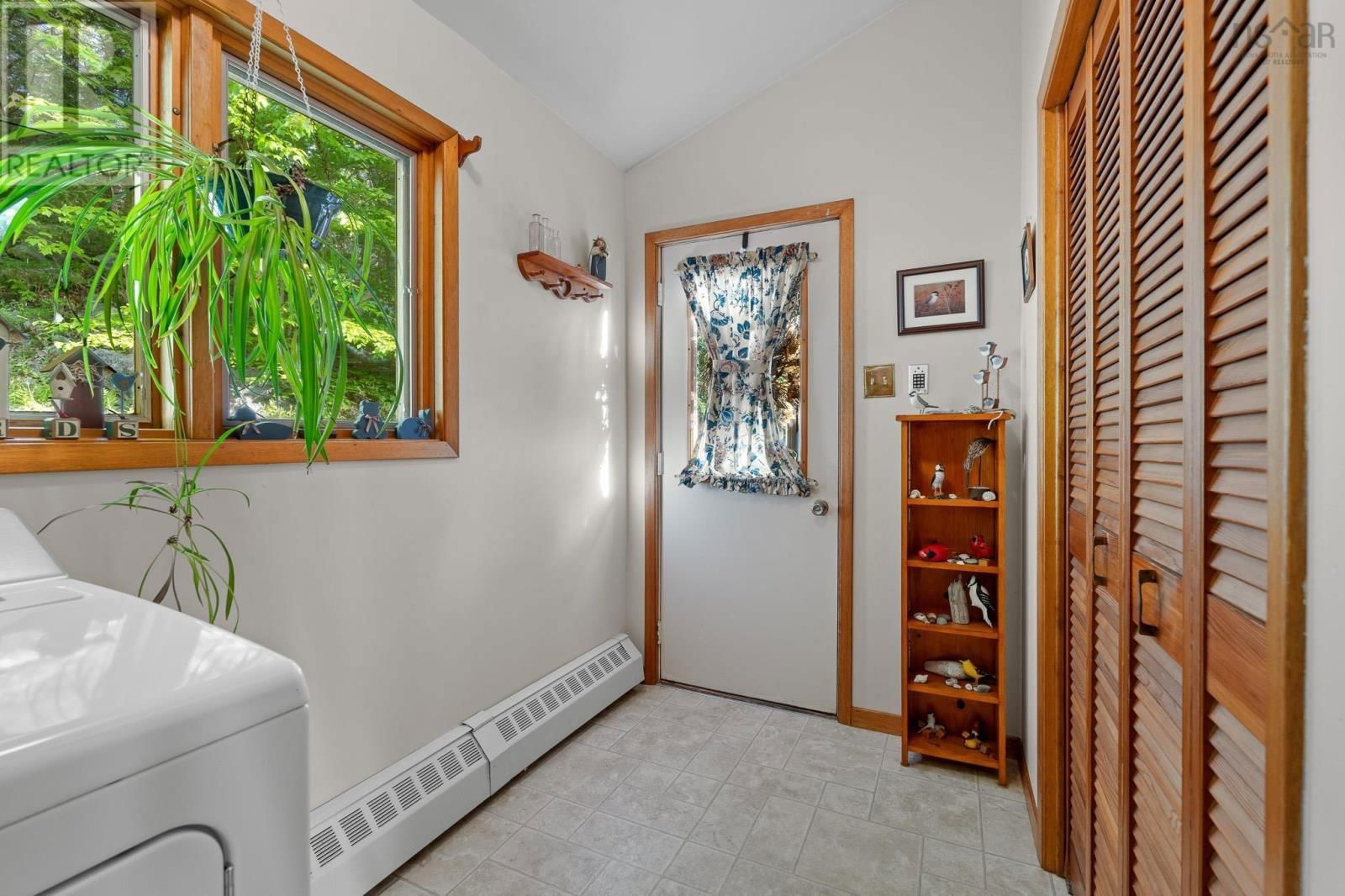 412 LOCKVIEW ROAD Image 26