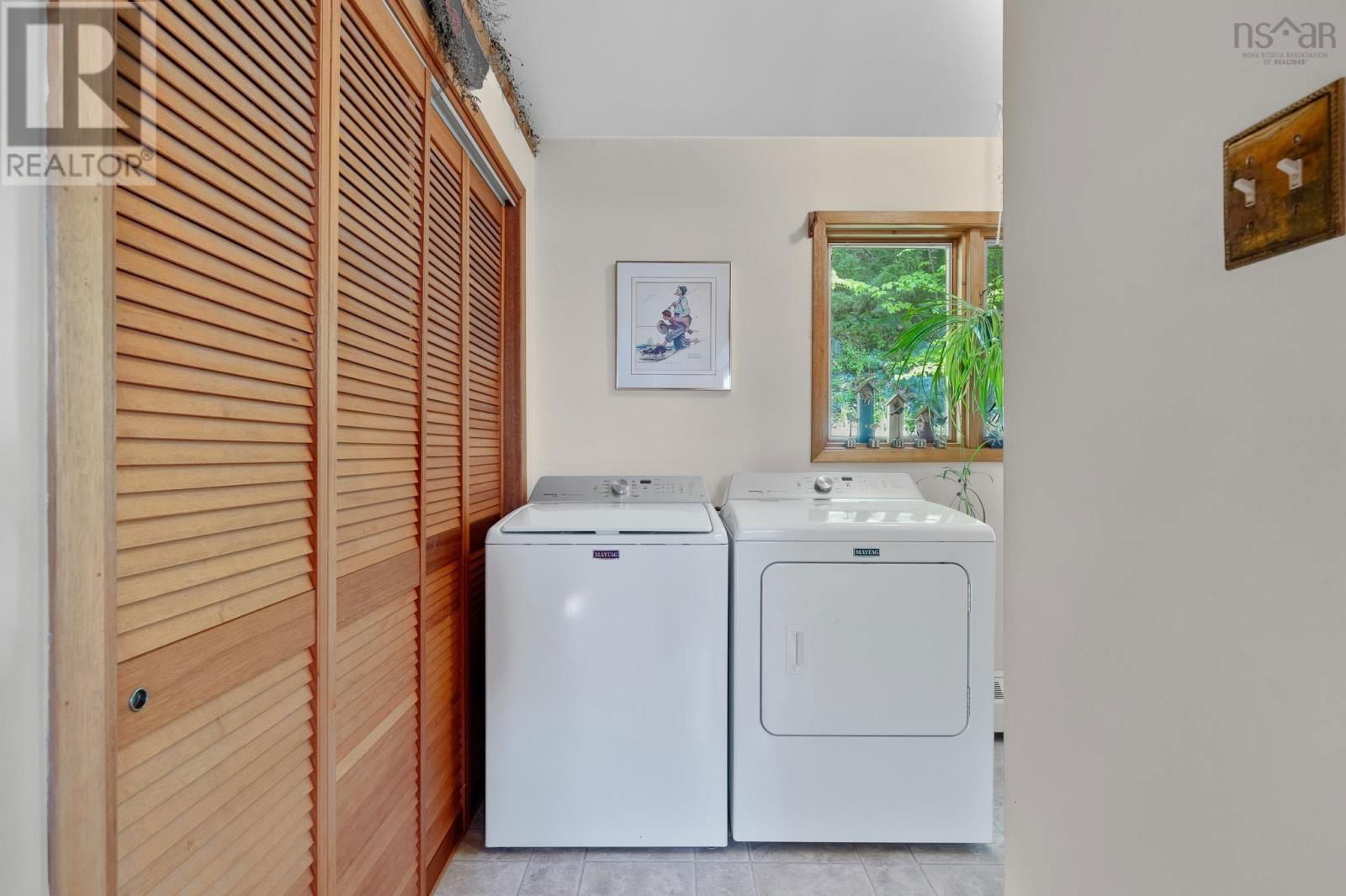412 LOCKVIEW ROAD Image 27