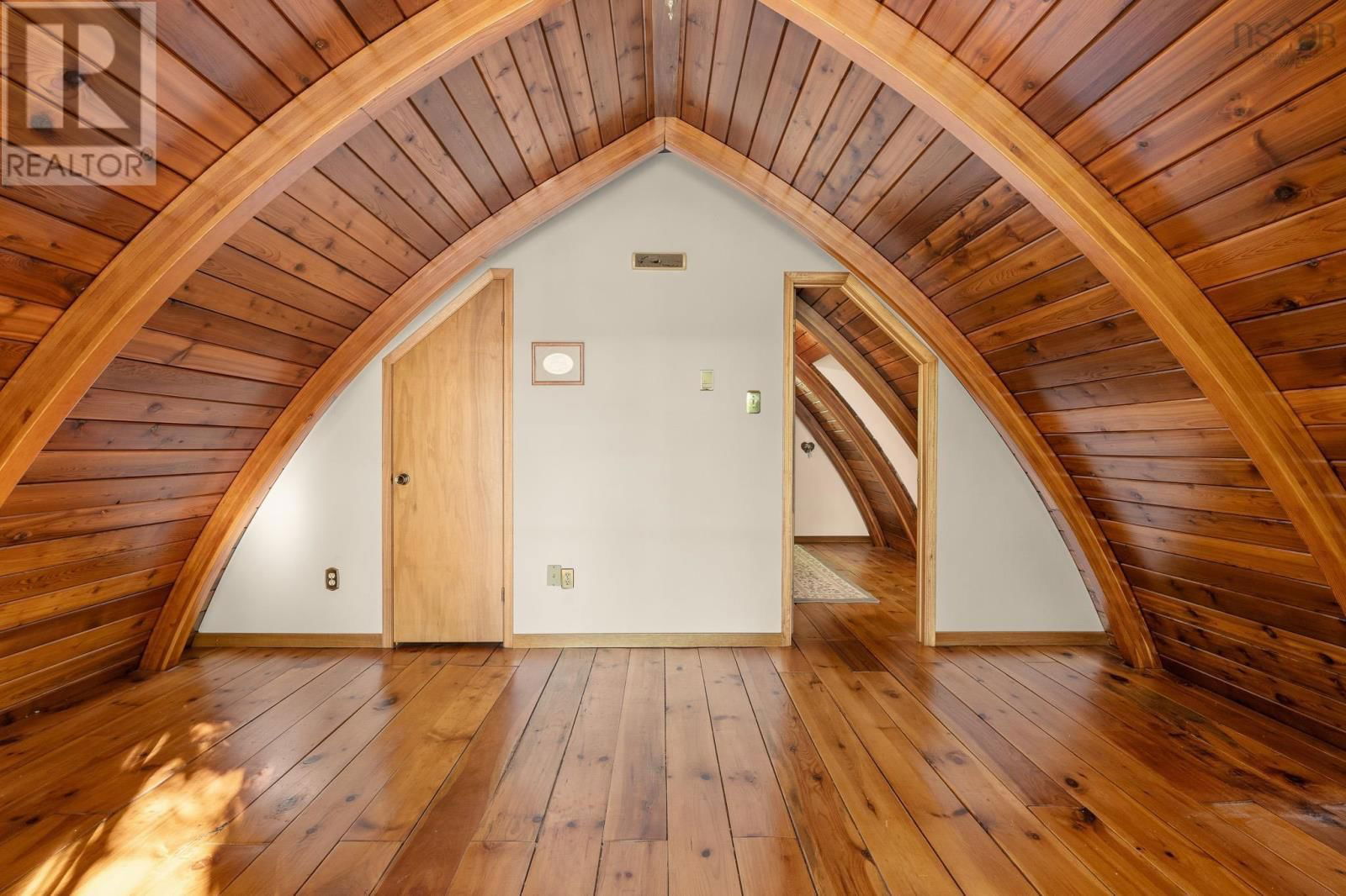 412 LOCKVIEW ROAD Image 32