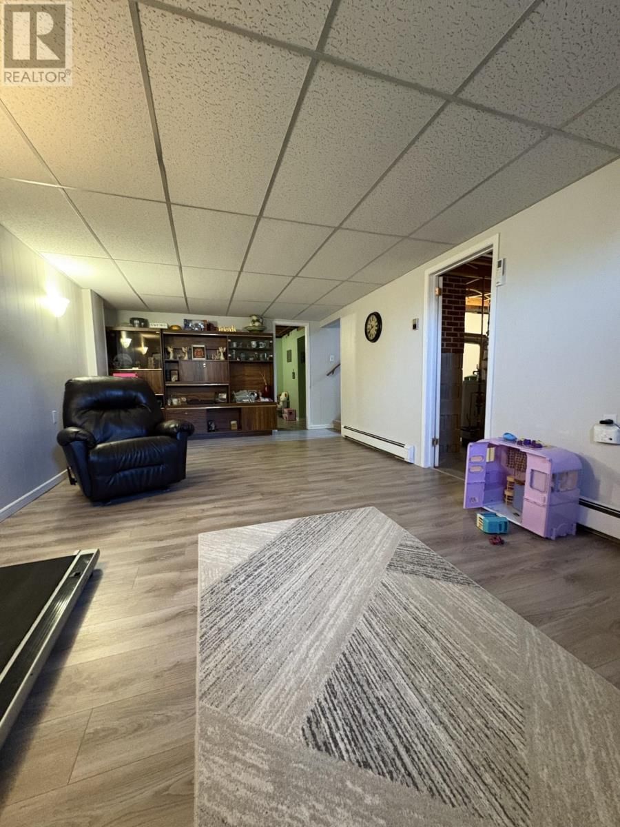 18 MACINTOSH DRIVE Image 21