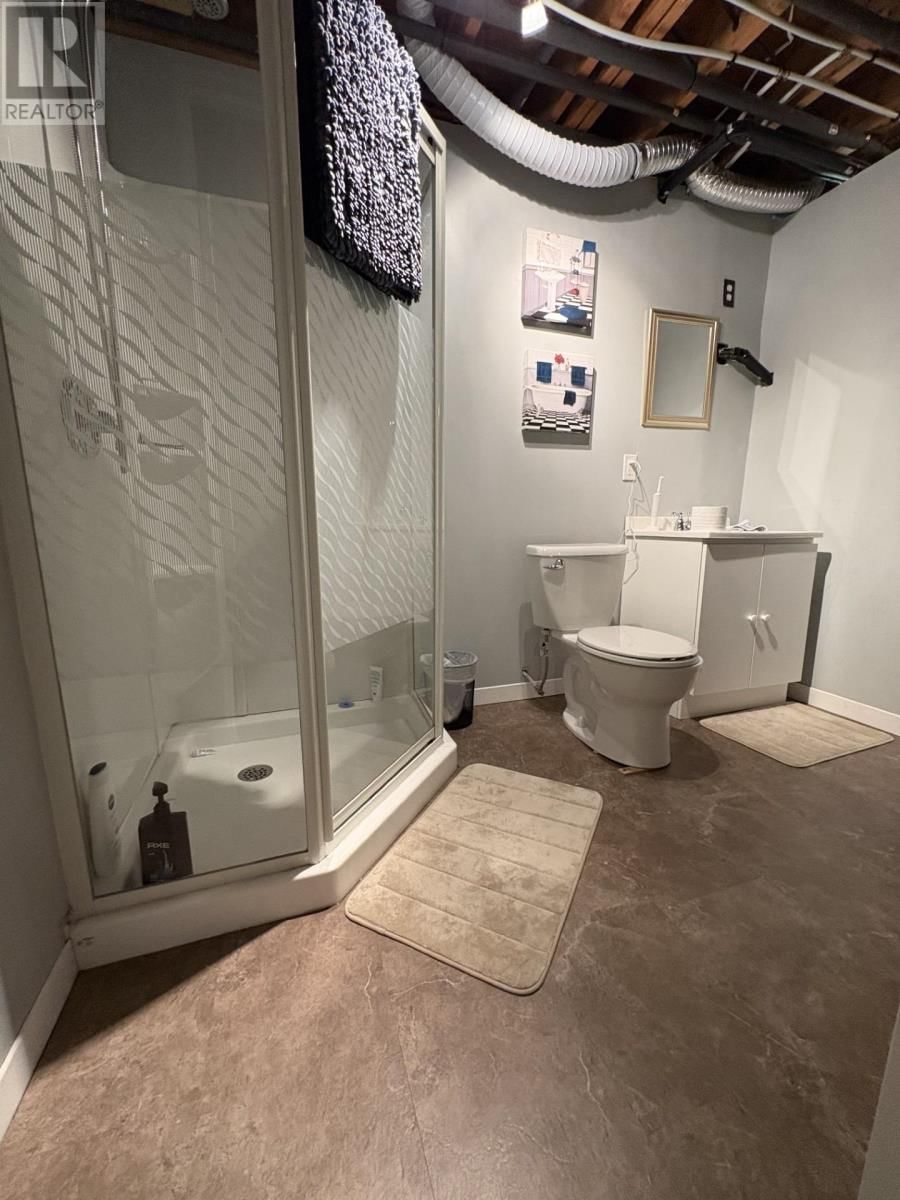 18 MACINTOSH DRIVE Image 24