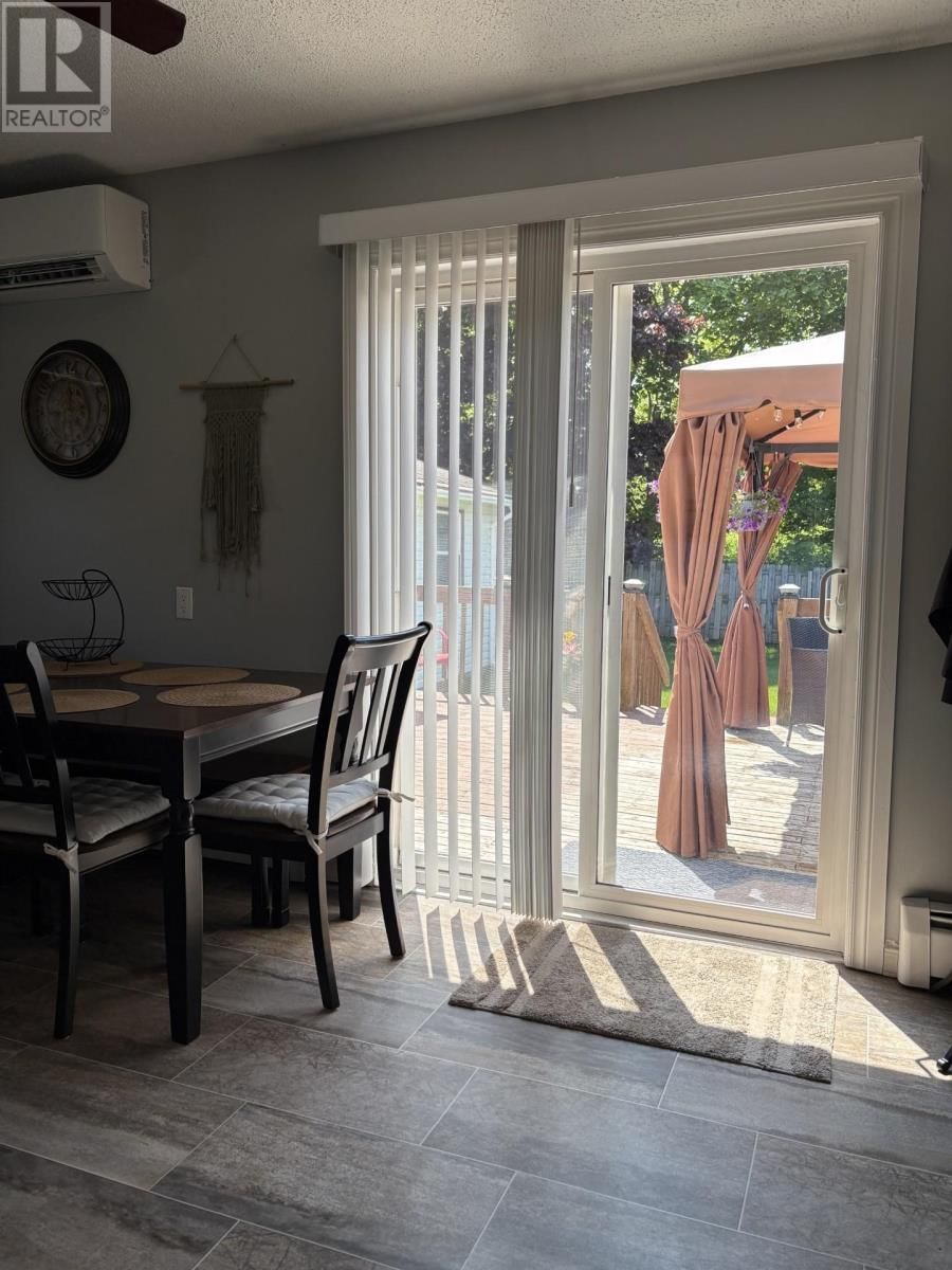 18 MACINTOSH DRIVE Image 7