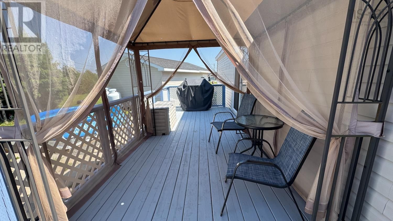 33 DRESDEN WAY Image 32