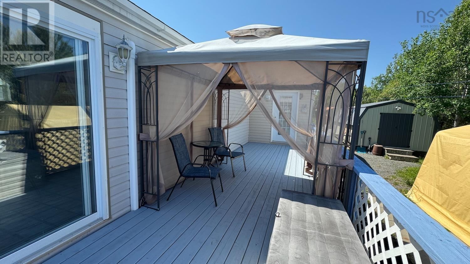 33 DRESDEN WAY Image 35