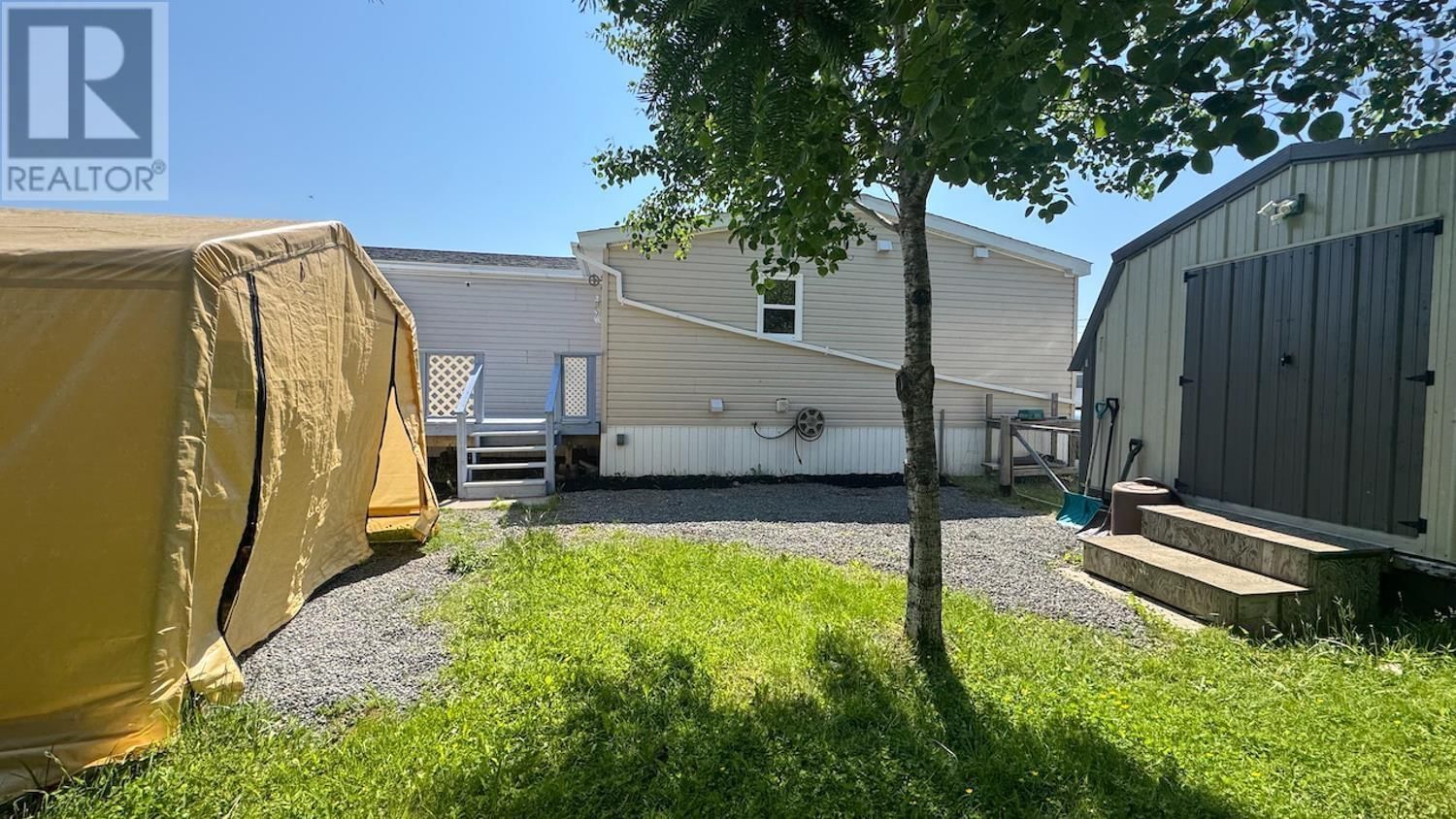 33 DRESDEN WAY Image 43