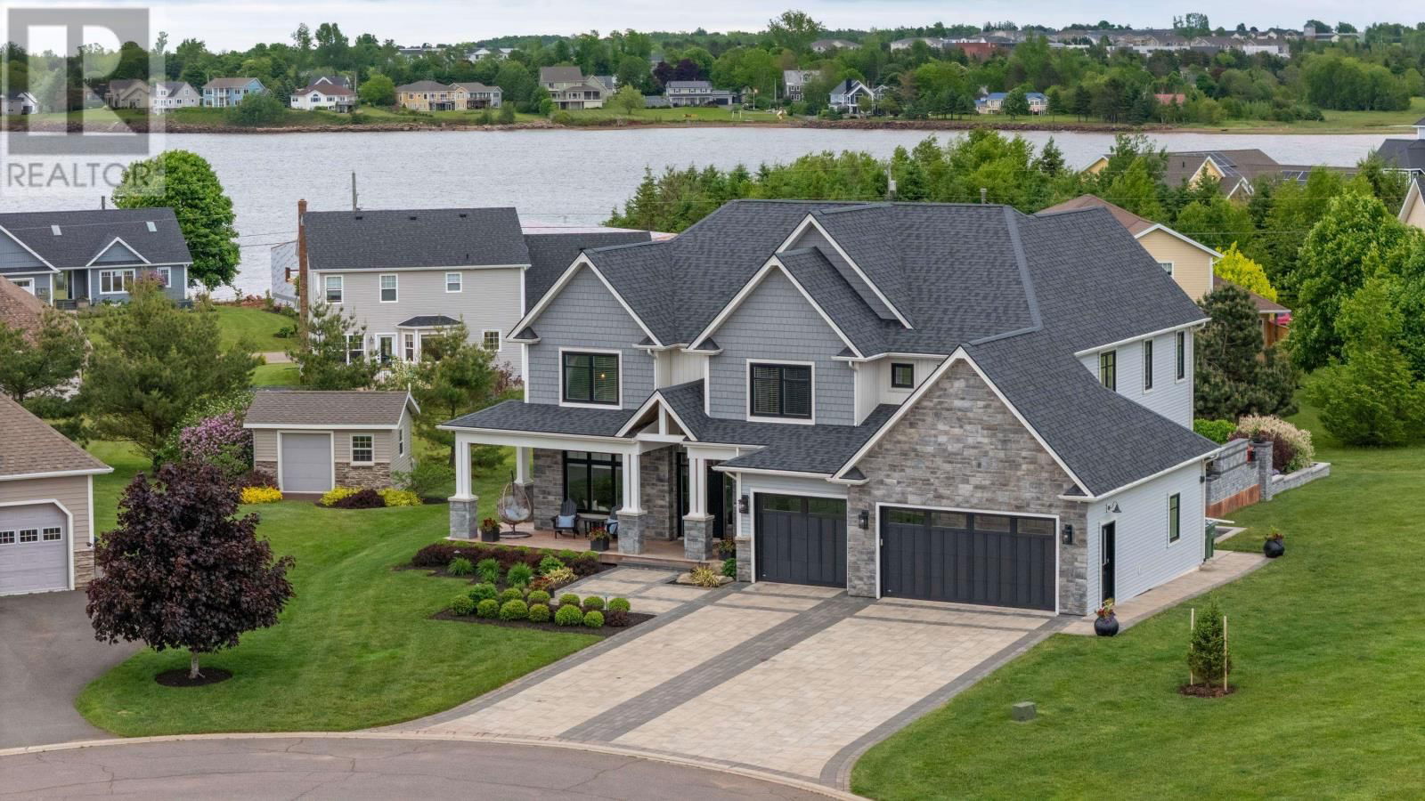 11 AVALON COURT Image 1