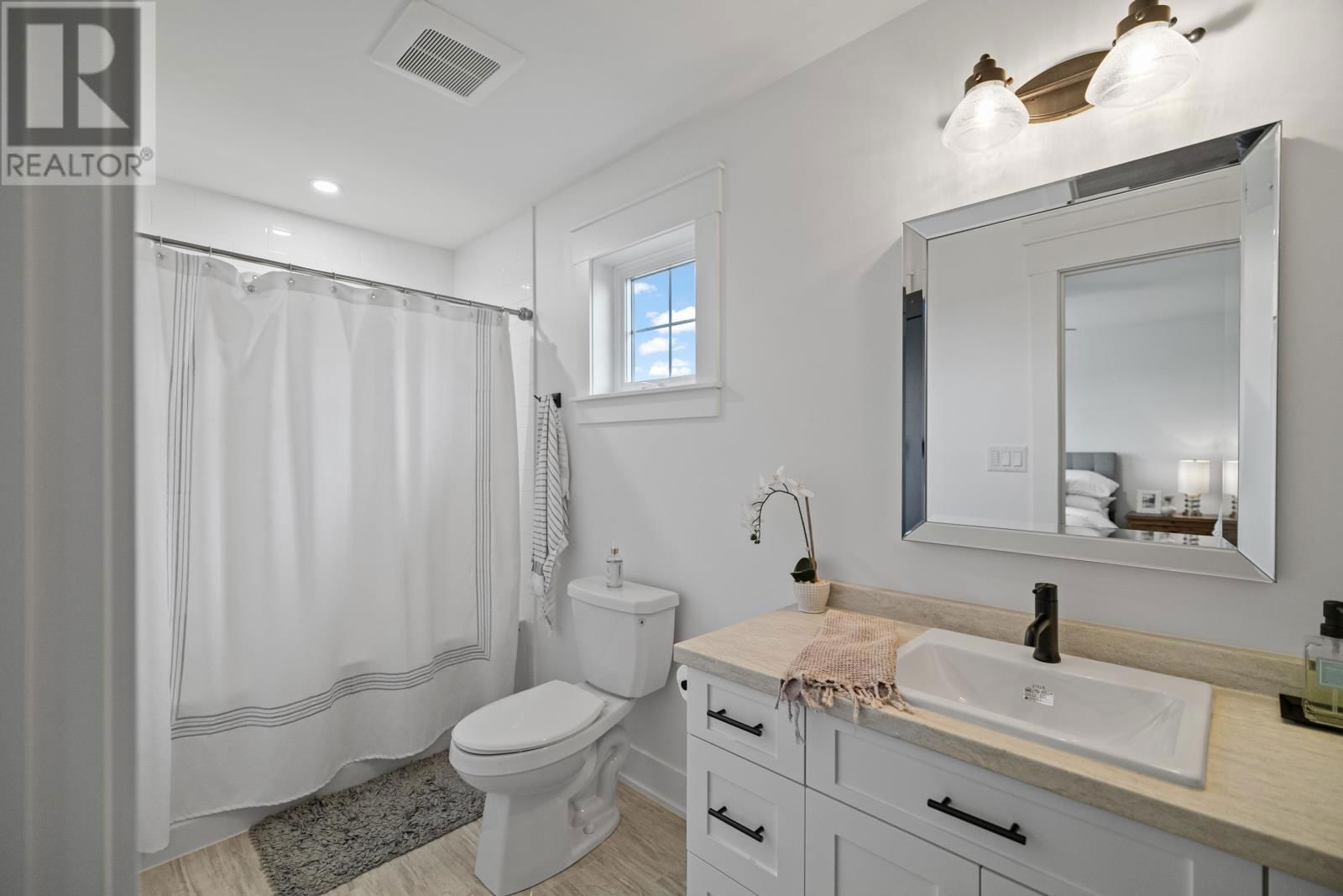 11 AVALON COURT Image 26