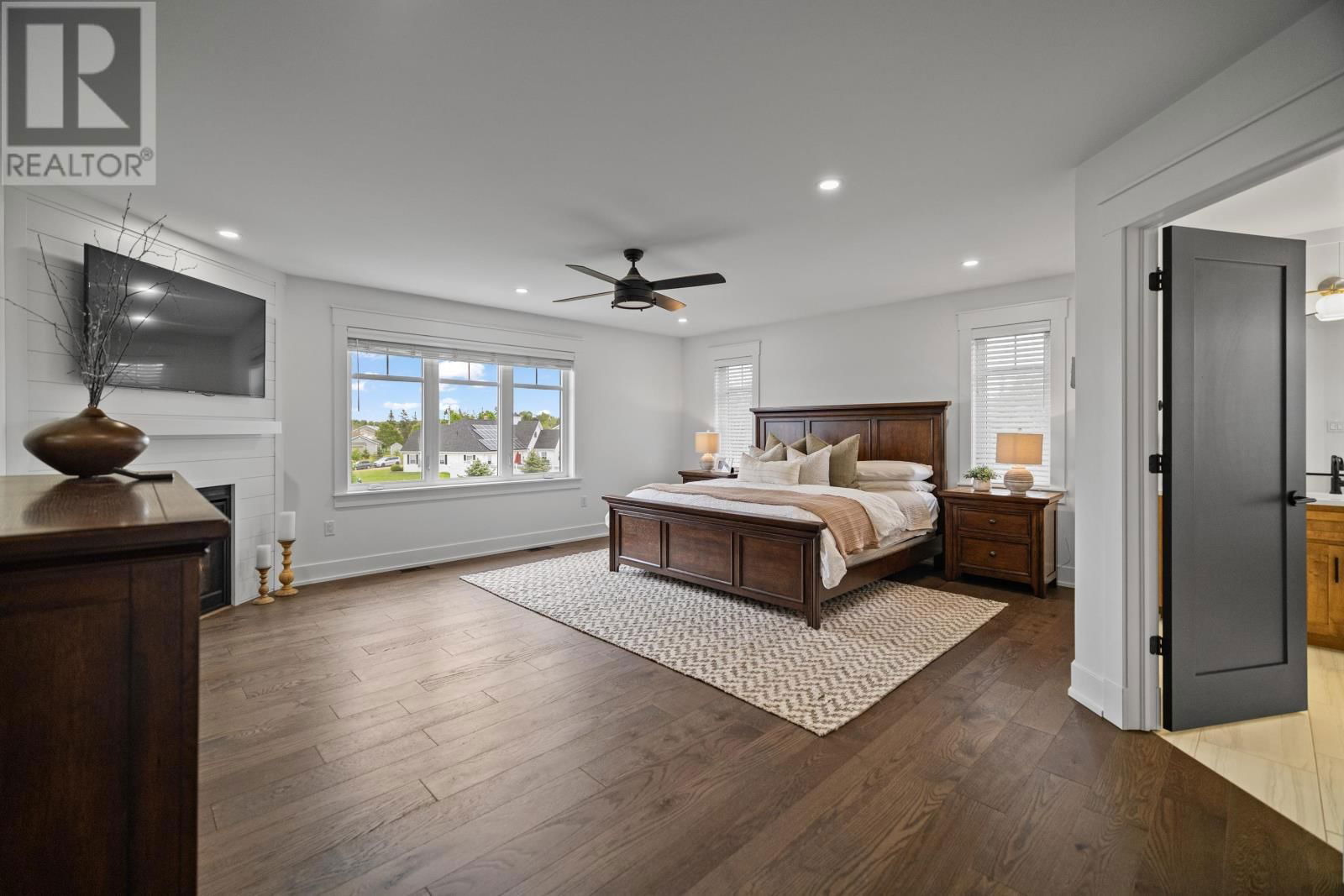 11 AVALON COURT Image 31