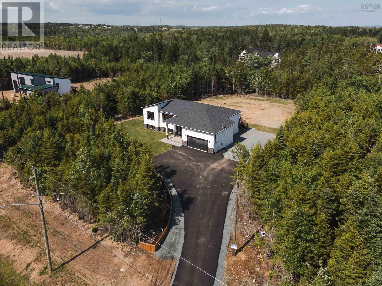 414 CANOE CRESCENT Image 6