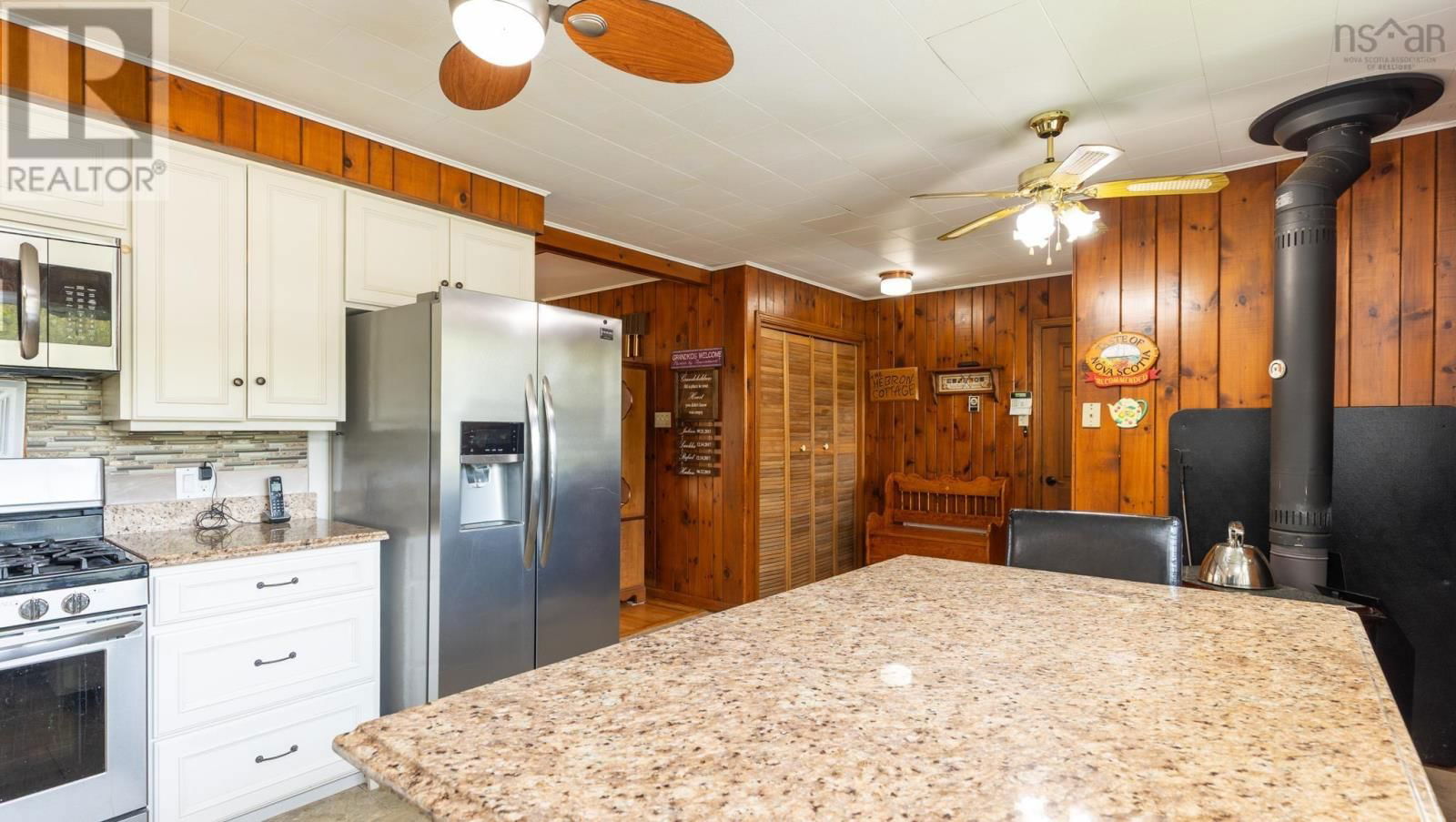 1021 HIGHWAY 1 Image 18
