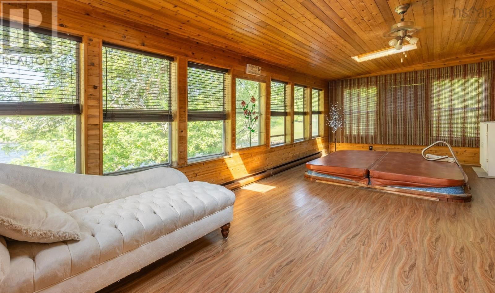 1021 HIGHWAY 1 Image 33