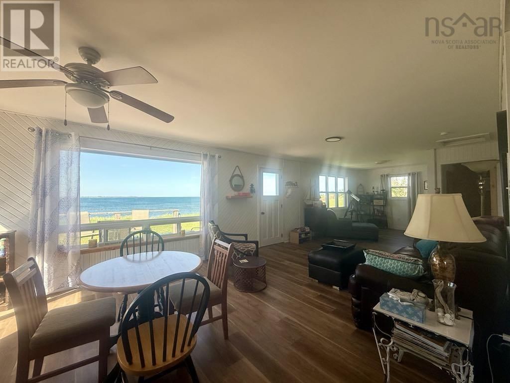 73 CHAMBERS LANE Image 20