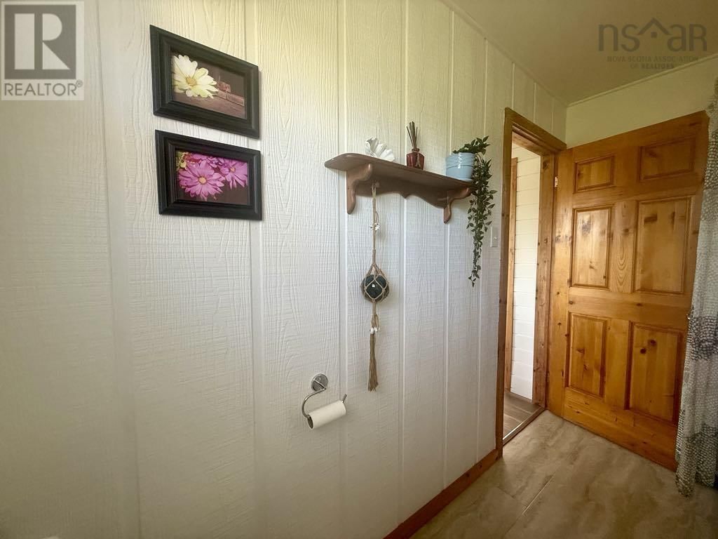 73 CHAMBERS LANE Image 34