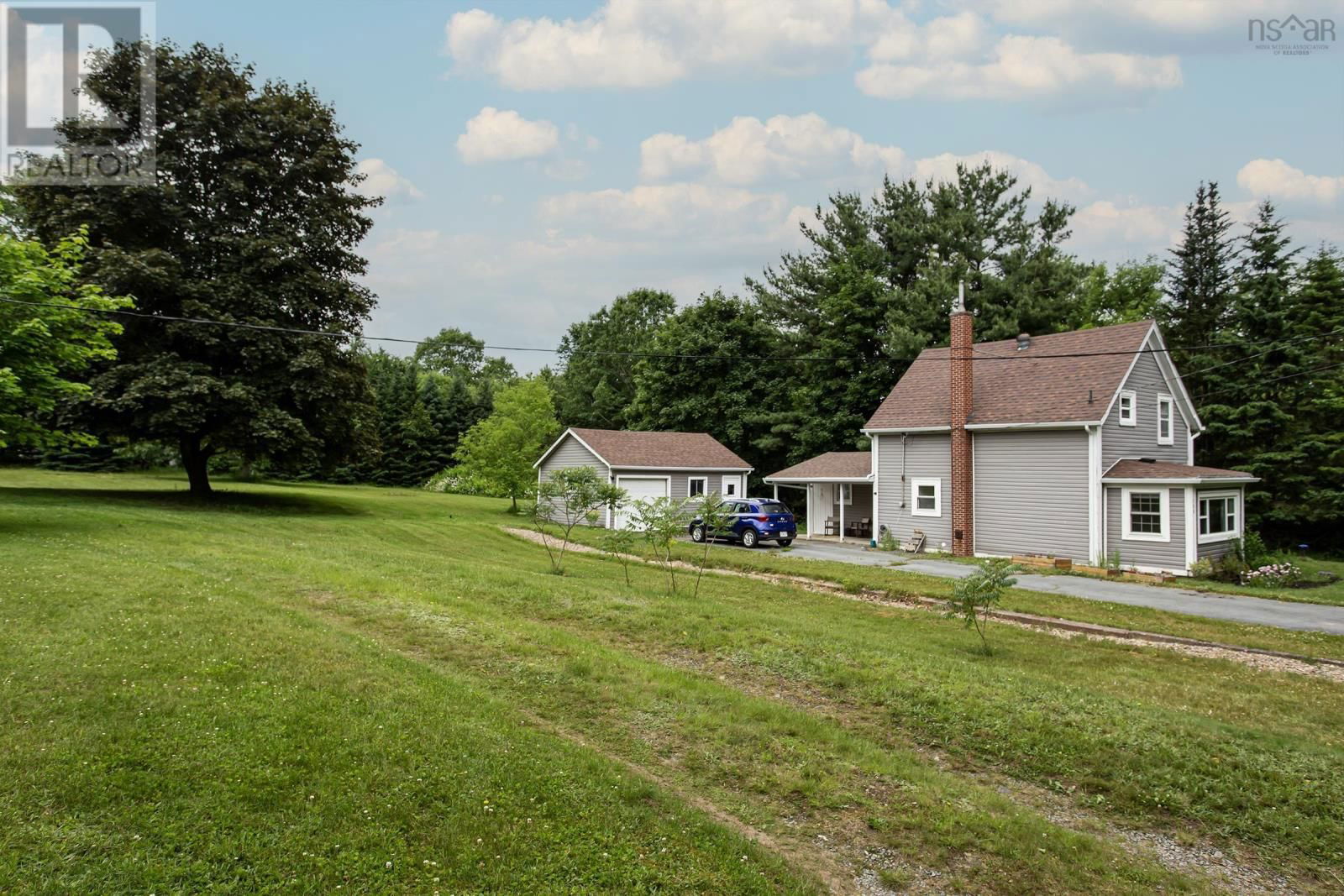 108 COTTAGE STREET Image 6