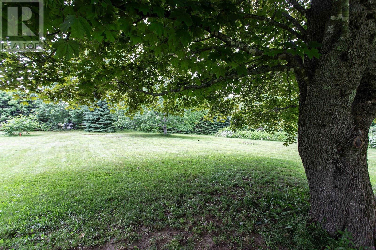 108 COTTAGE STREET Image 7