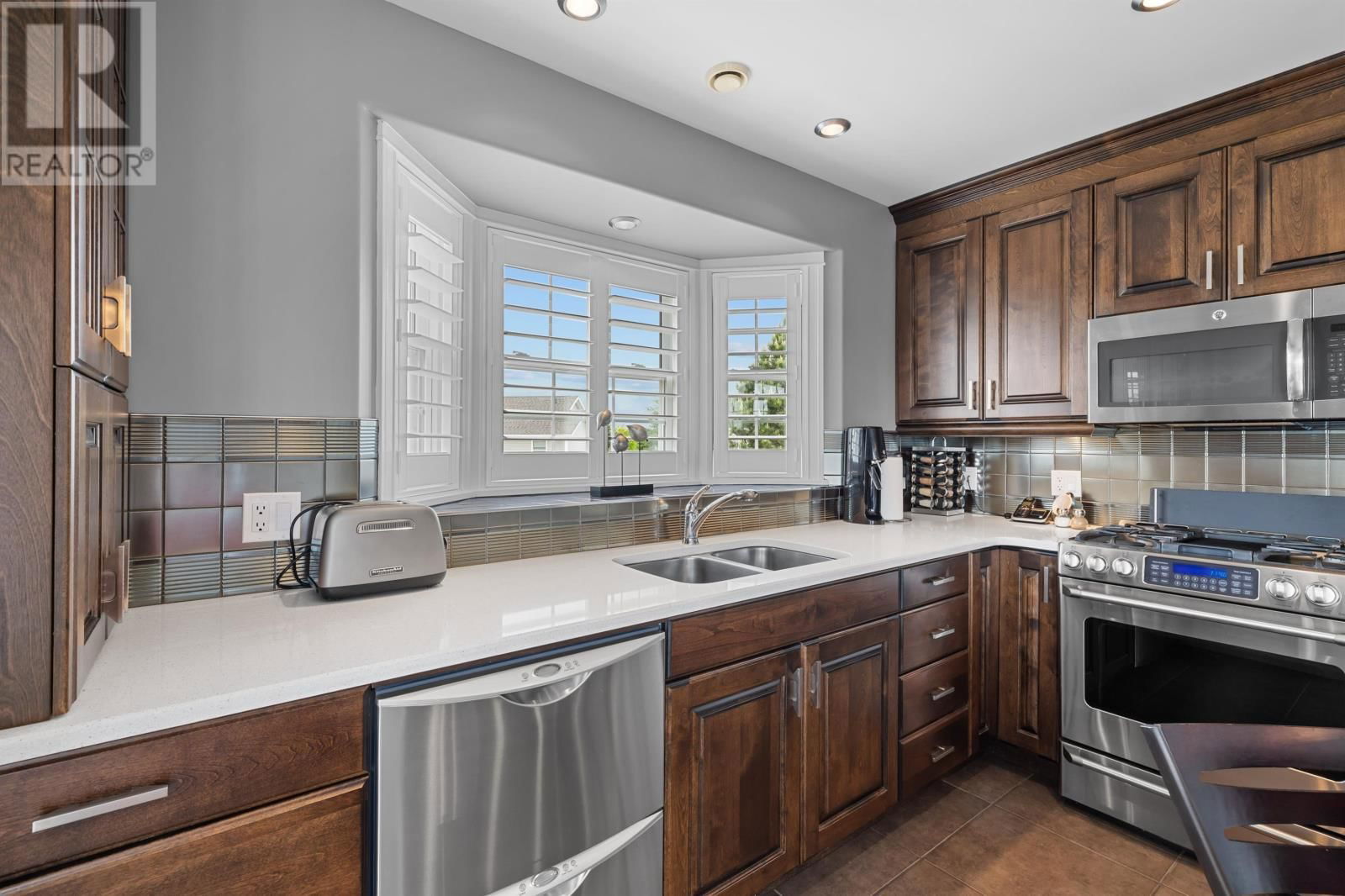 14 BRETHAVEN COURT Image 24