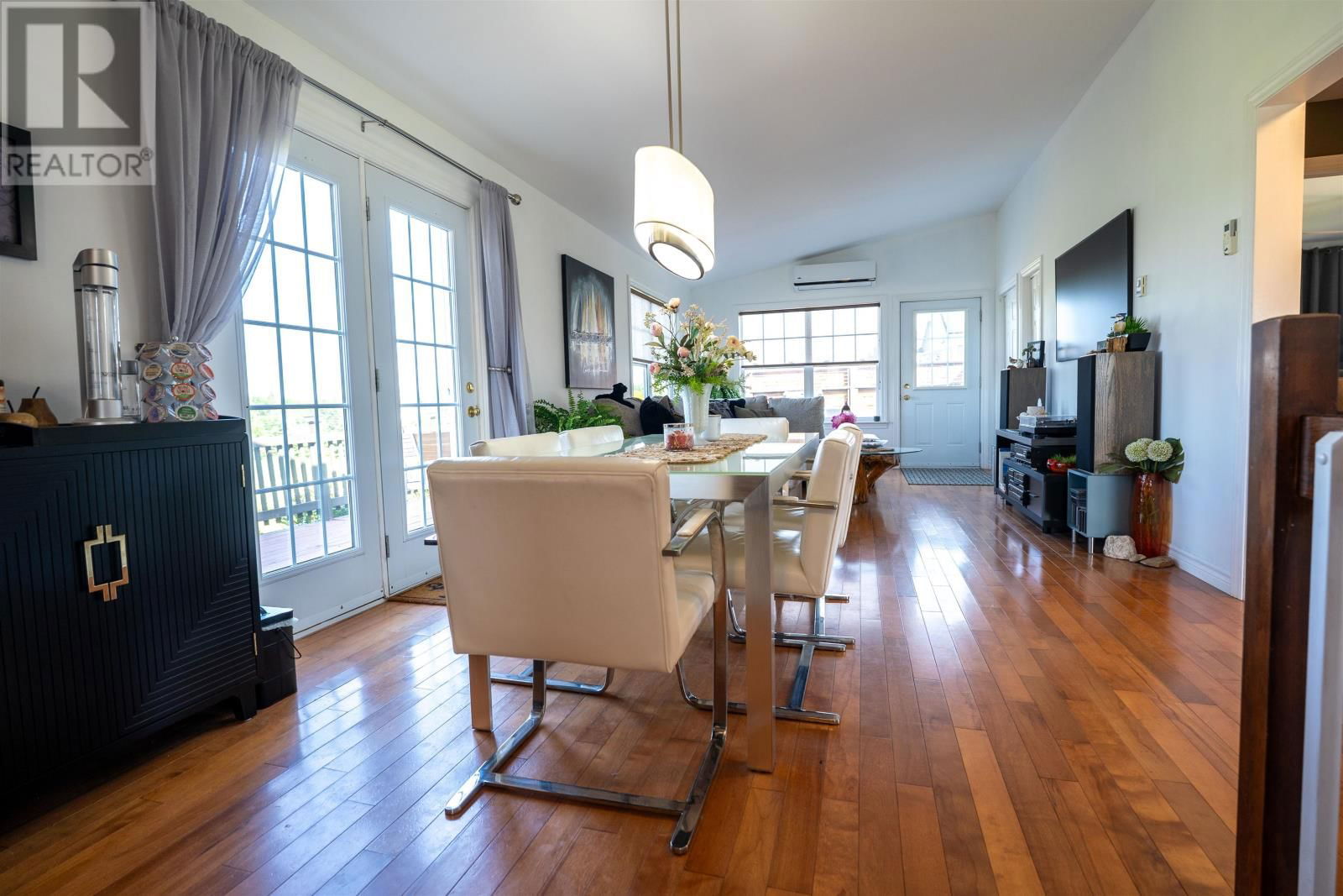 60 SEAWOOD DRIVE Image 12
