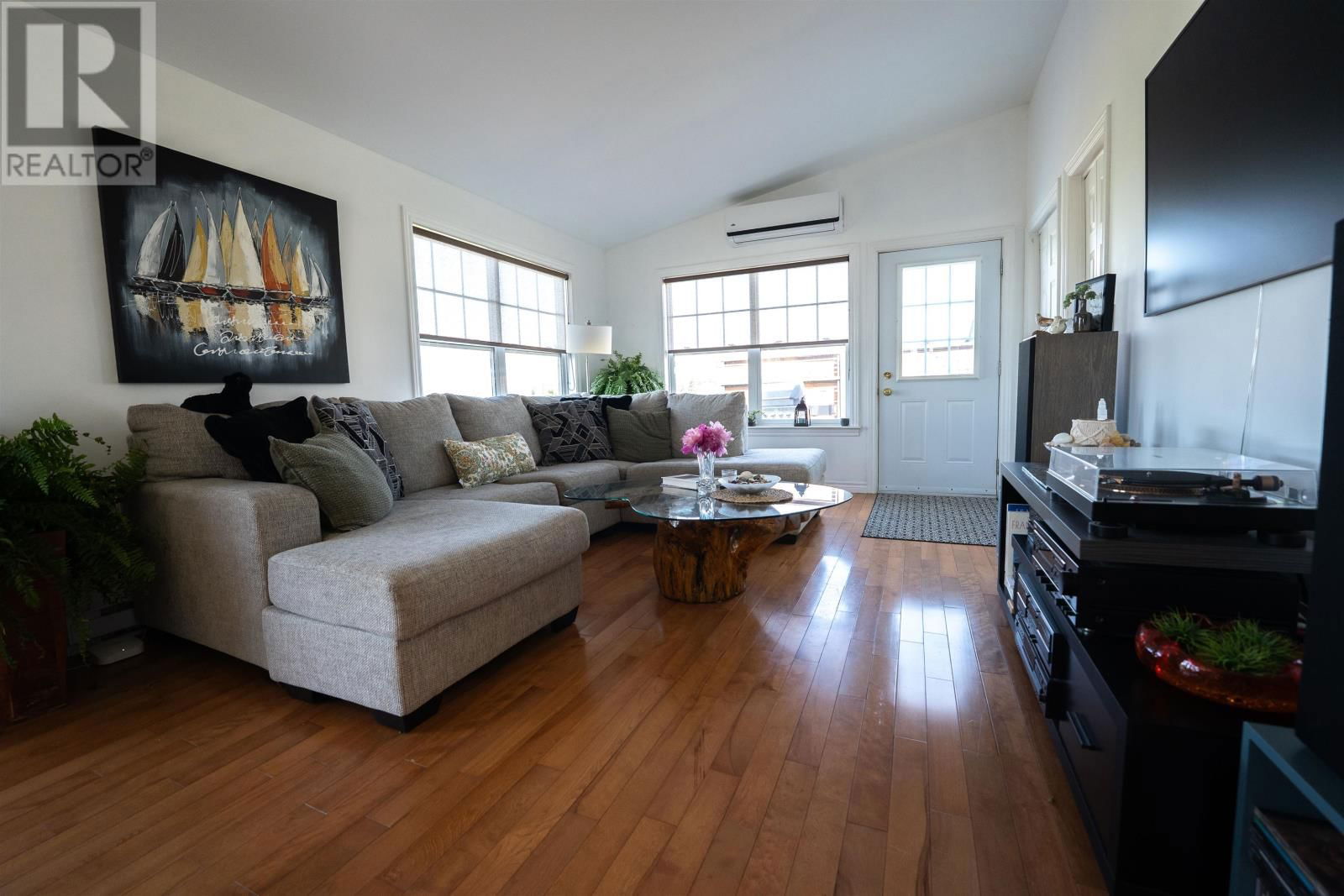 60 SEAWOOD DRIVE Image 13