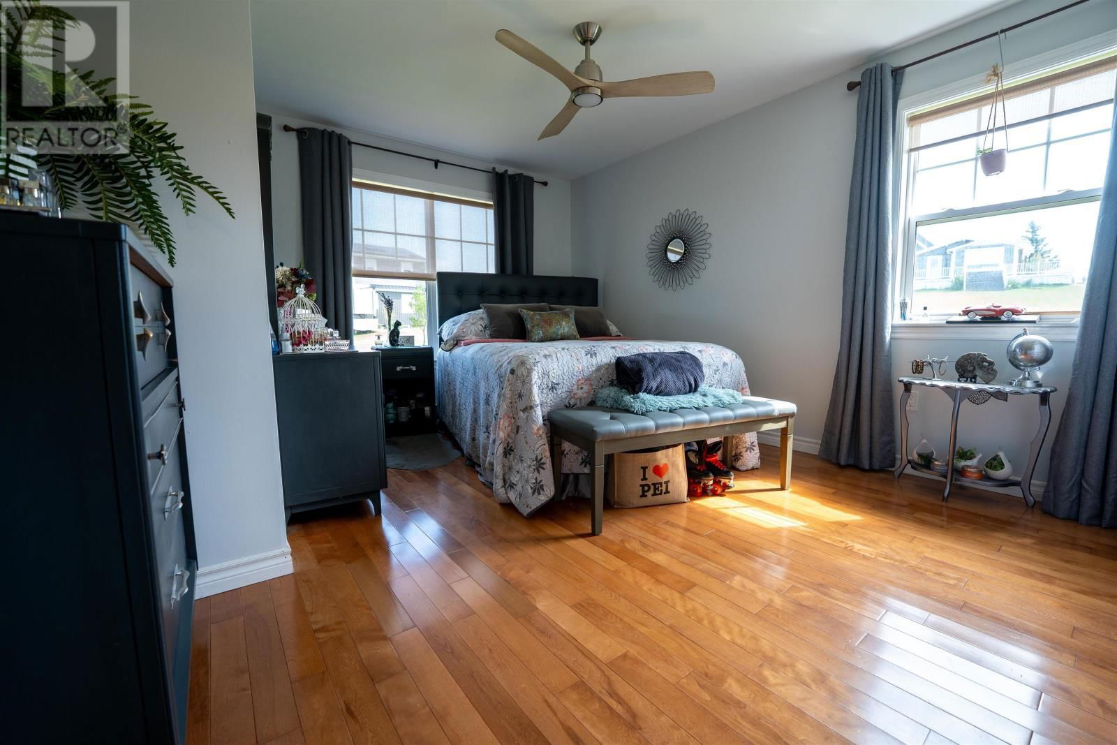 60 SEAWOOD DRIVE Image 18