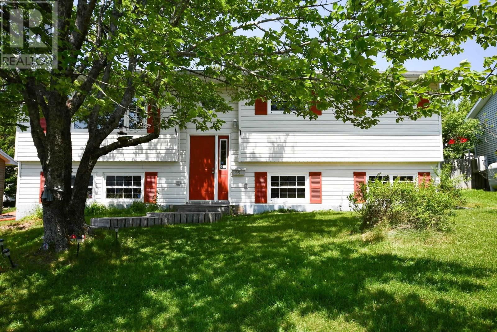 95 QUAKER CRESCENT Image 34
