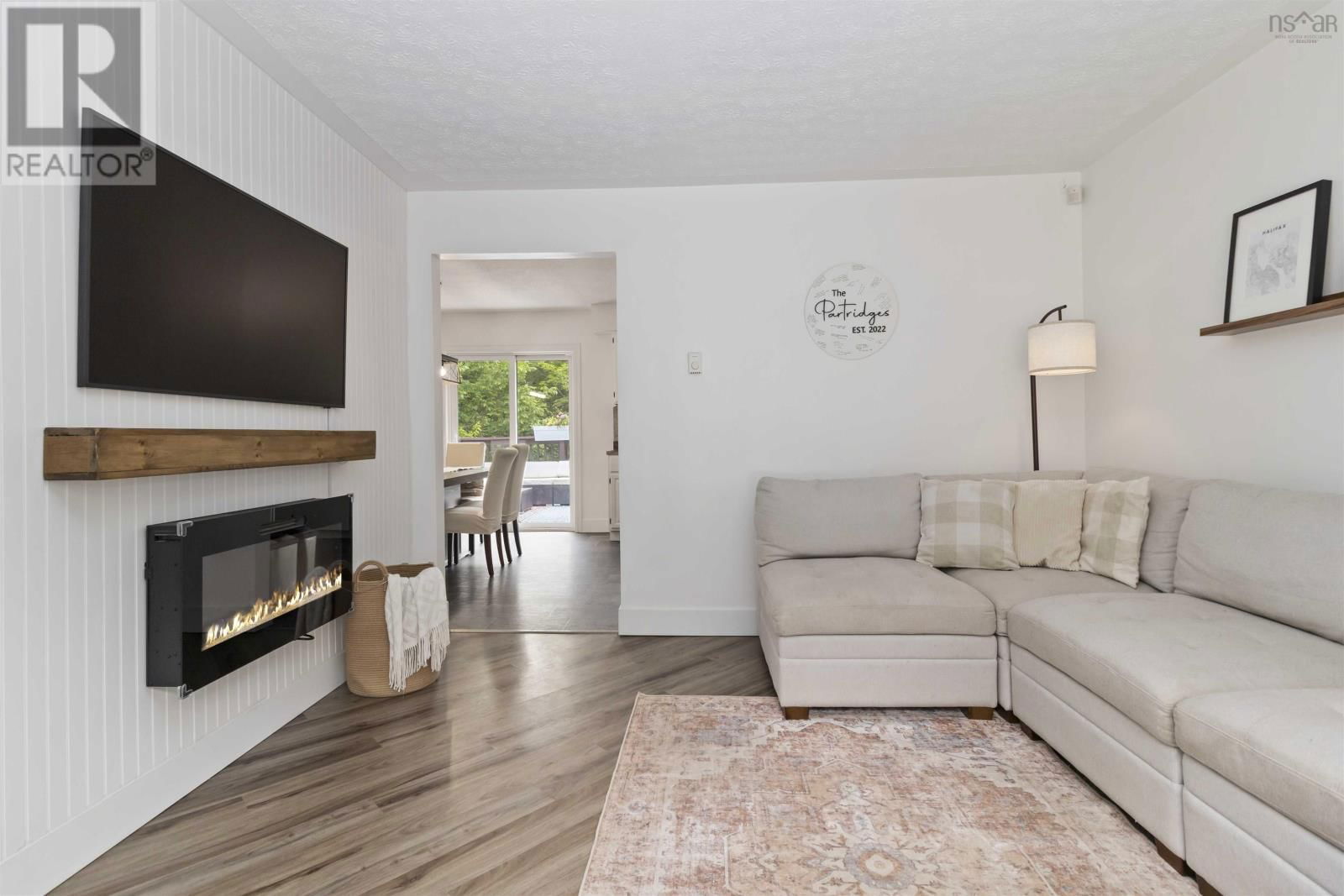 153 CAVALIER DRIVE Image 11