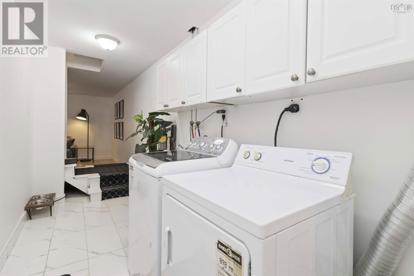 153 CAVALIER DRIVE Image 30