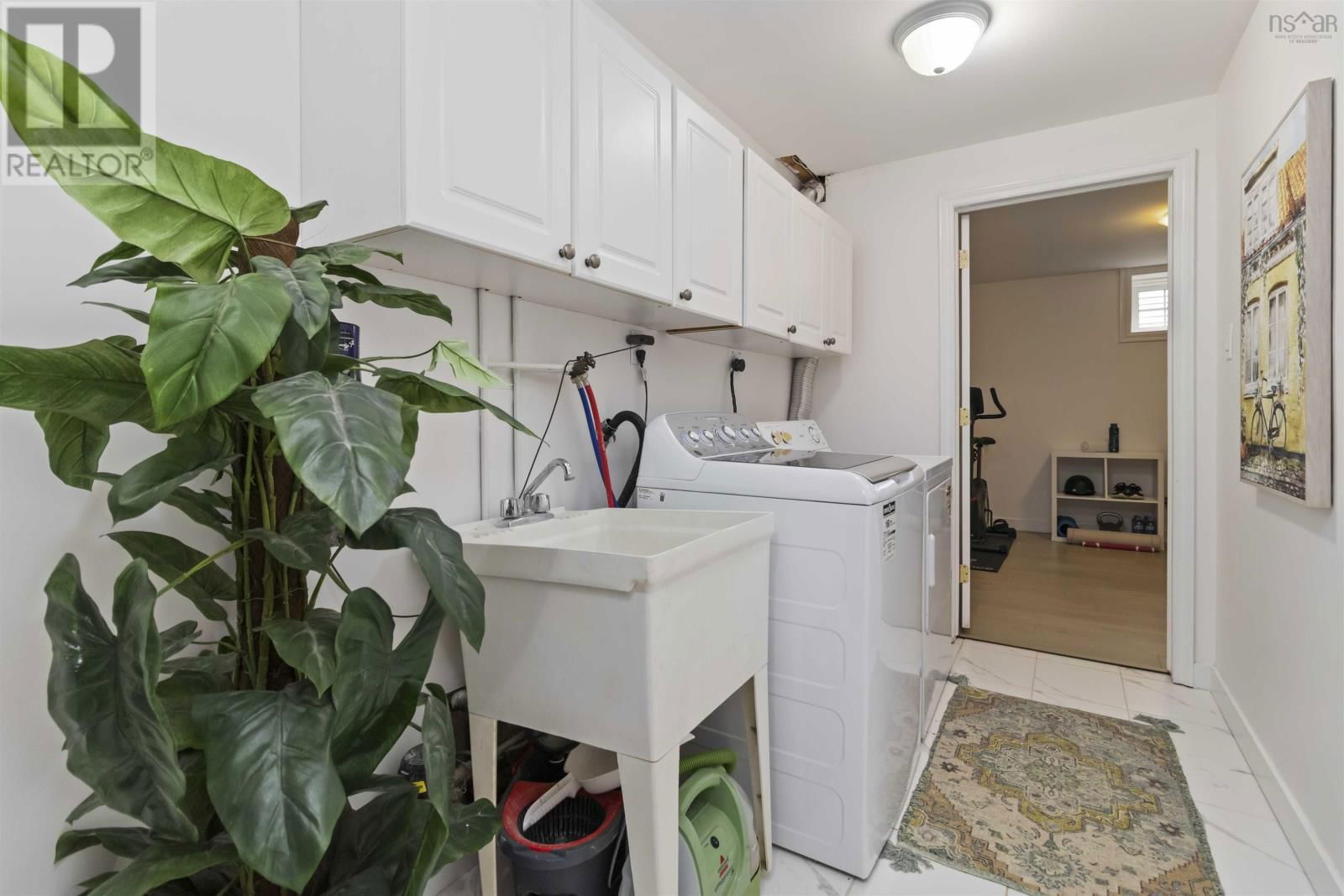 153 CAVALIER DRIVE Image 31