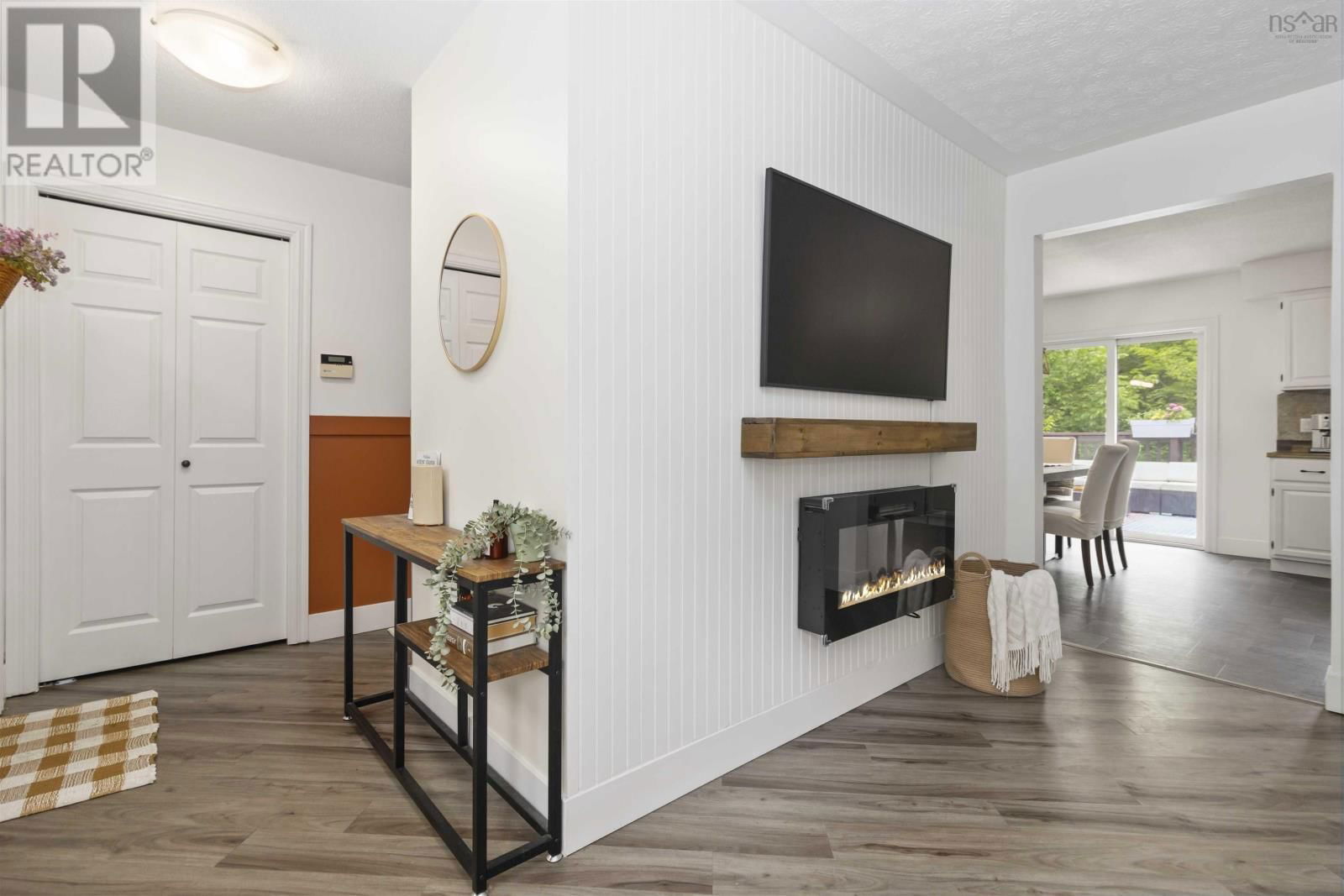 153 CAVALIER DRIVE Image 6
