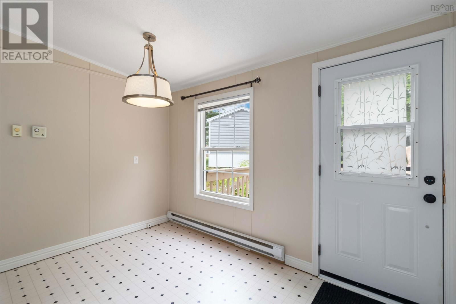 12 COLETON COURT Image 13