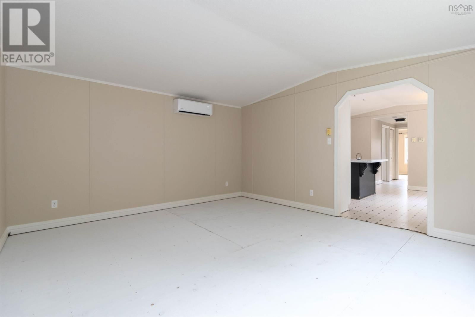 12 COLETON COURT Image 18